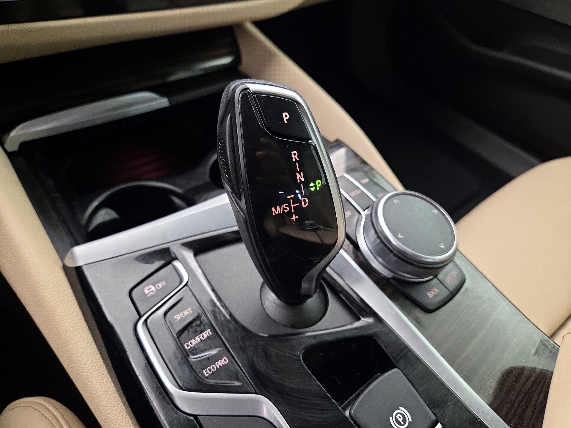 Thumbnail: 2019 BMW 5 Series - 18