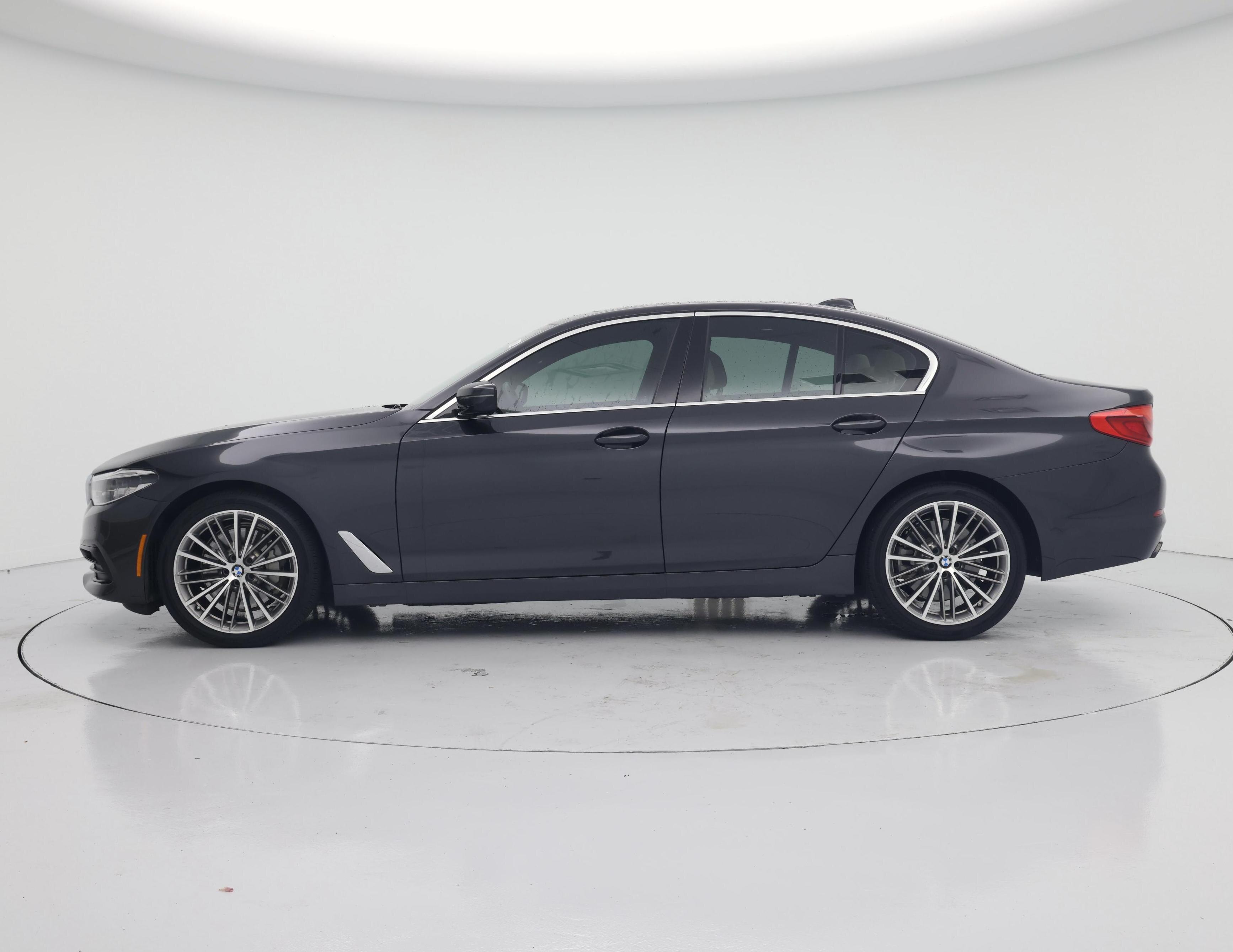 Thumbnail: 2019 BMW 5 Series - 3