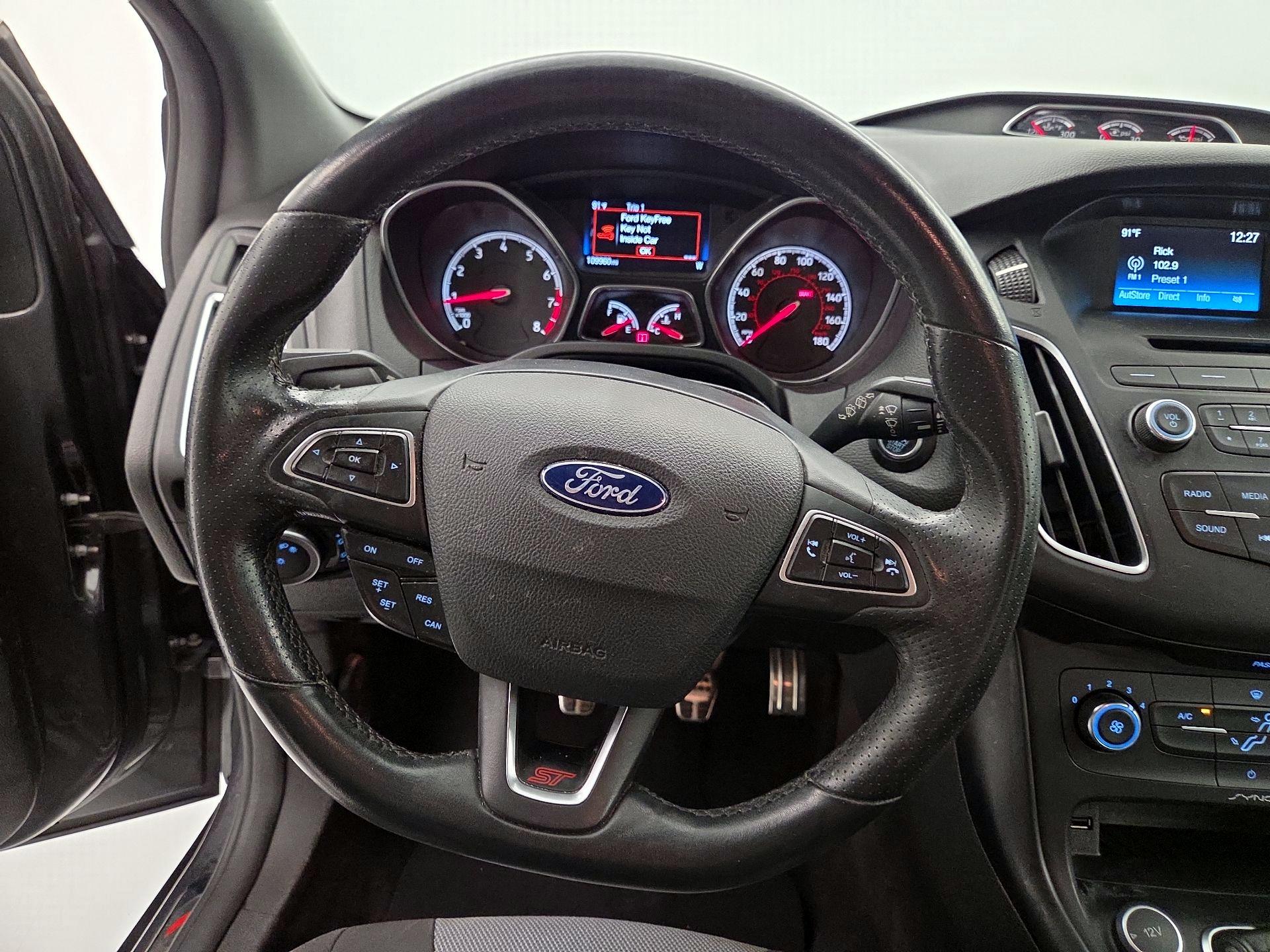 Thumbnail: 2017 Ford Focus - 10