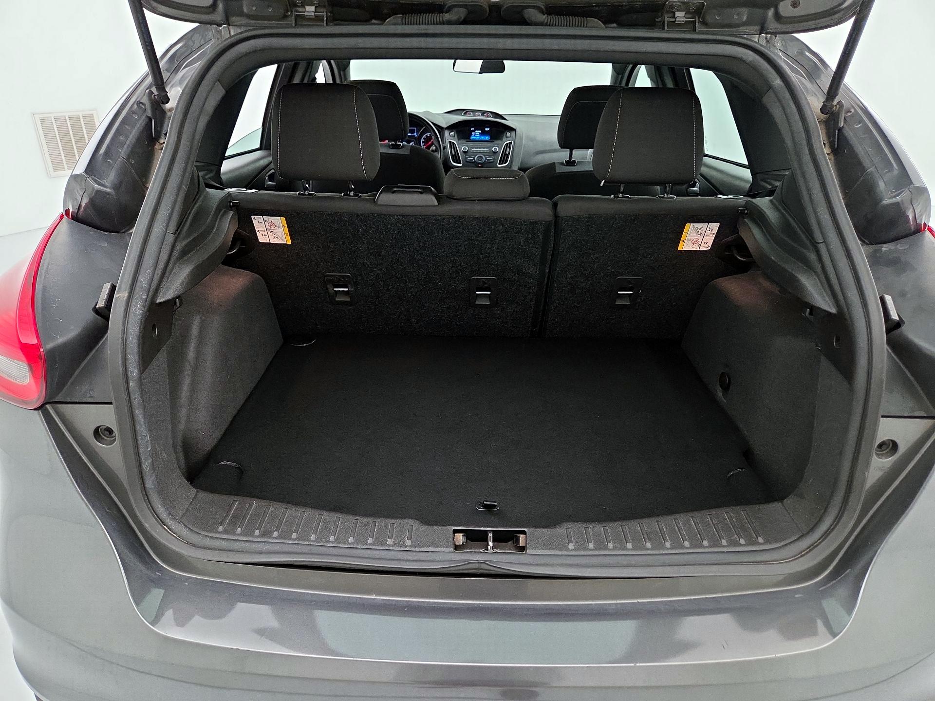 Thumbnail: 2017 Ford Focus - 19