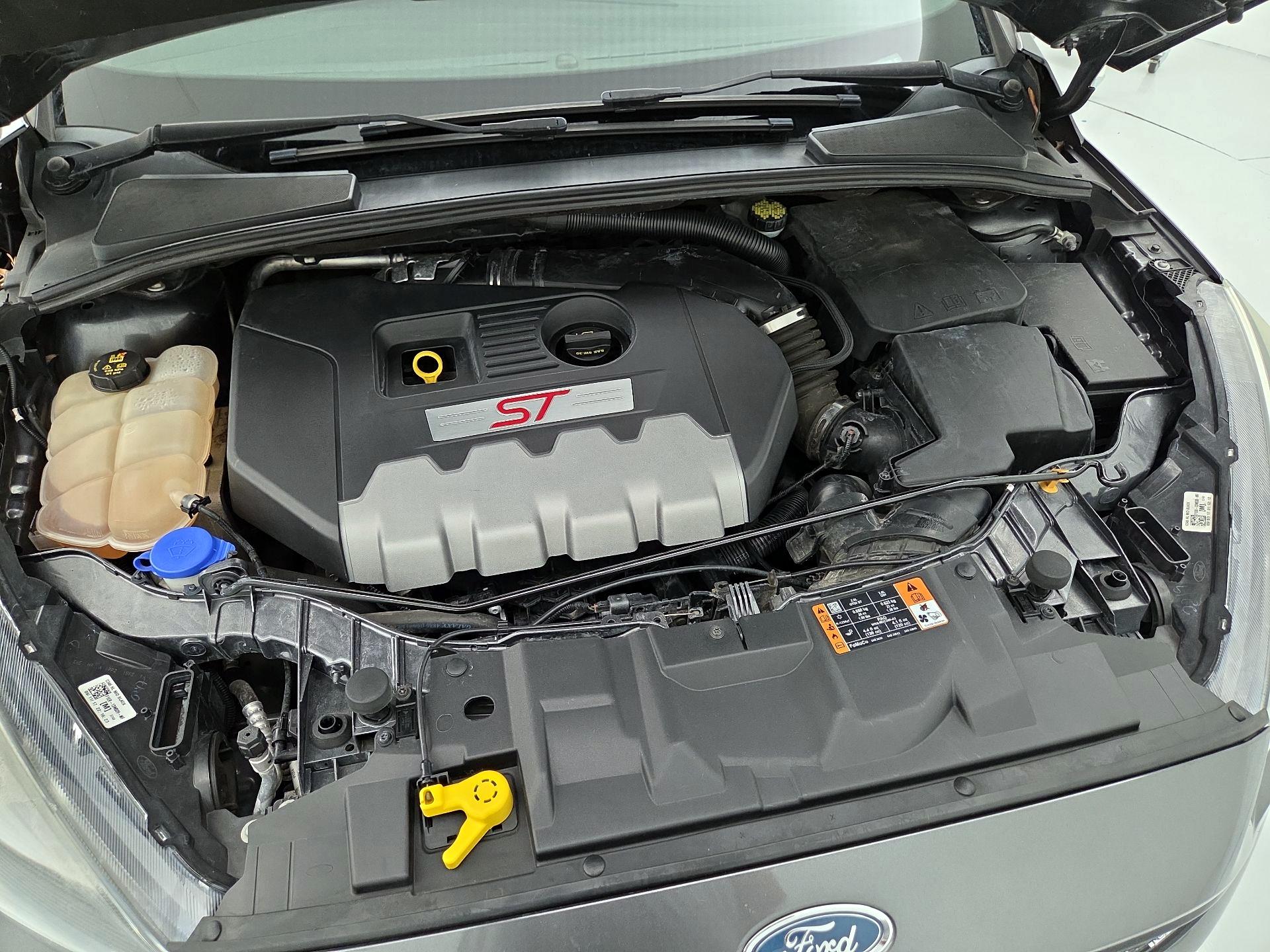 Thumbnail: 2017 Ford Focus - 20