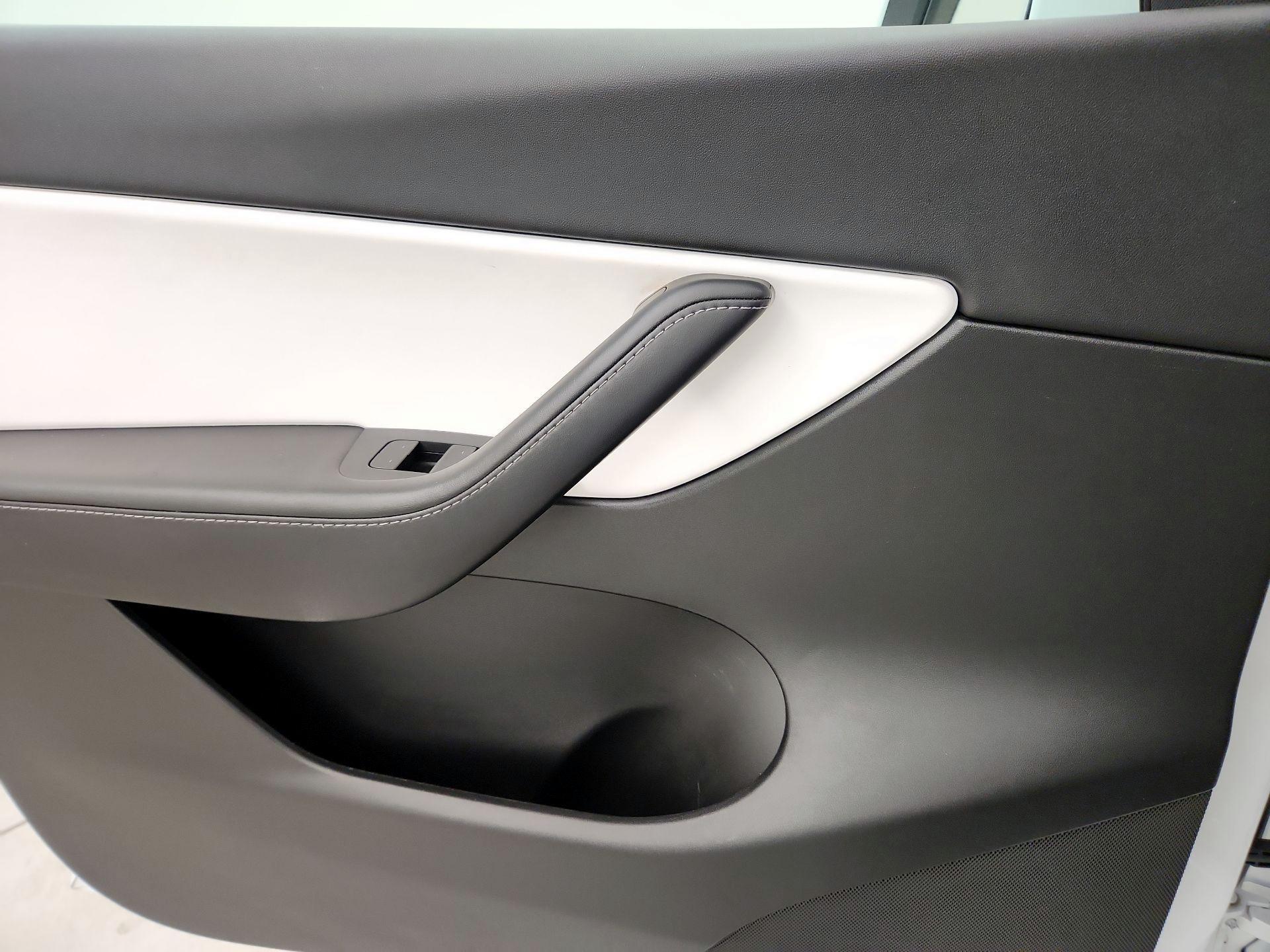 Thumbnail: 2021 Tesla Model Y - 12