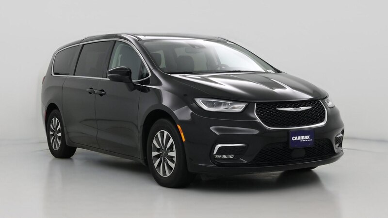 2023 Chrysler Pacifica Hybrid Touring L Hero Image