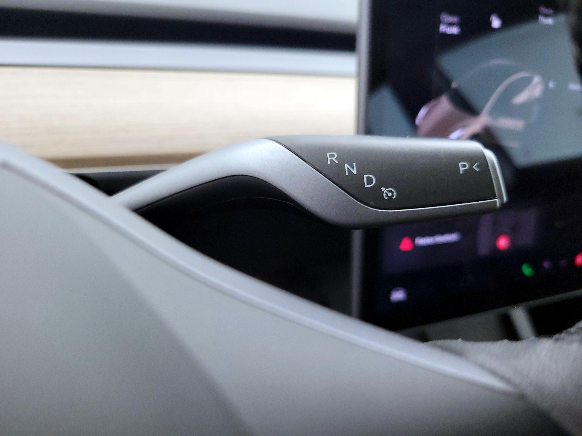 Thumbnail: 2022 Tesla Model 3 - 17