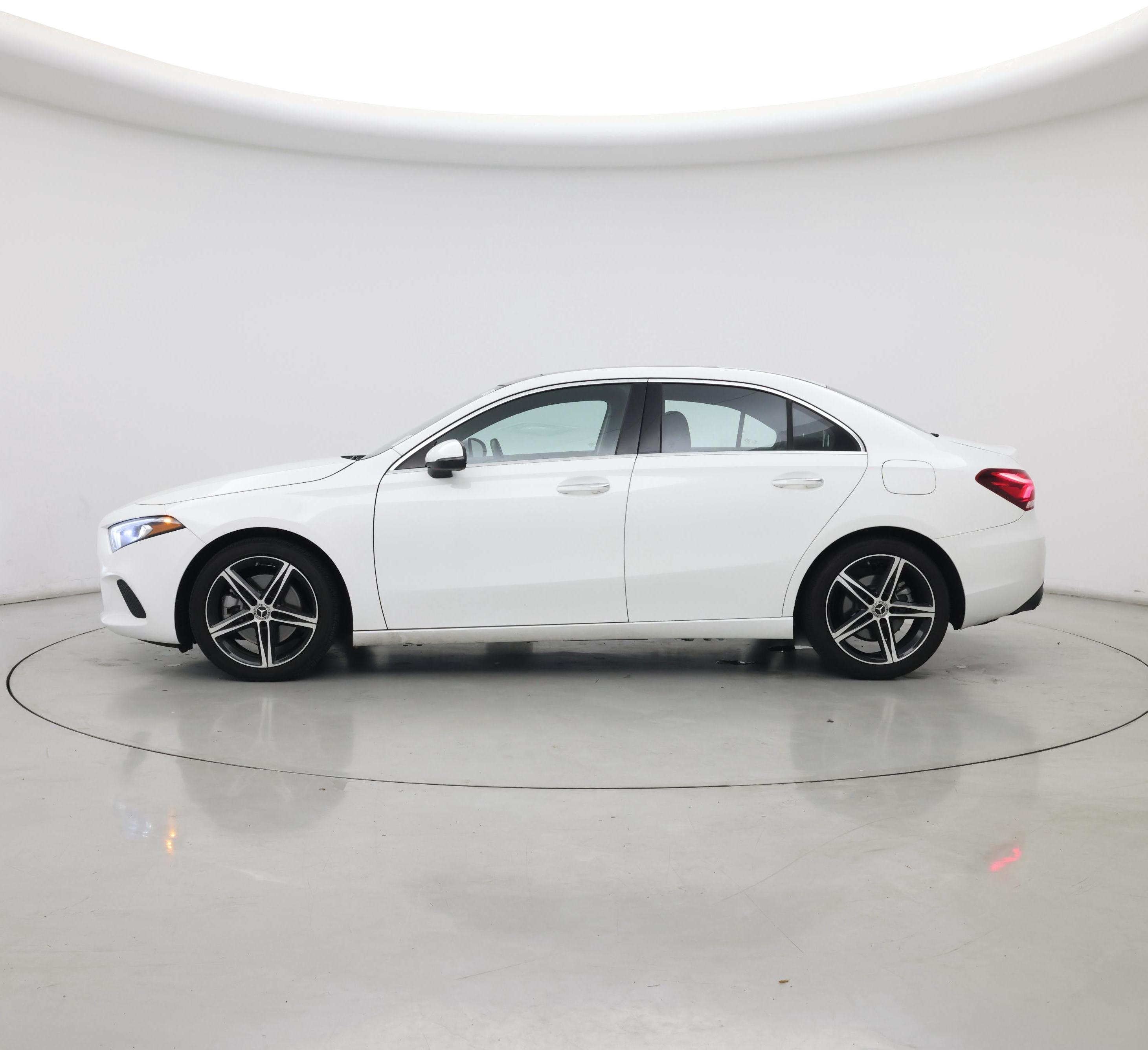 Thumbnail: 2019 Mercedes-Benz A-Class - 3