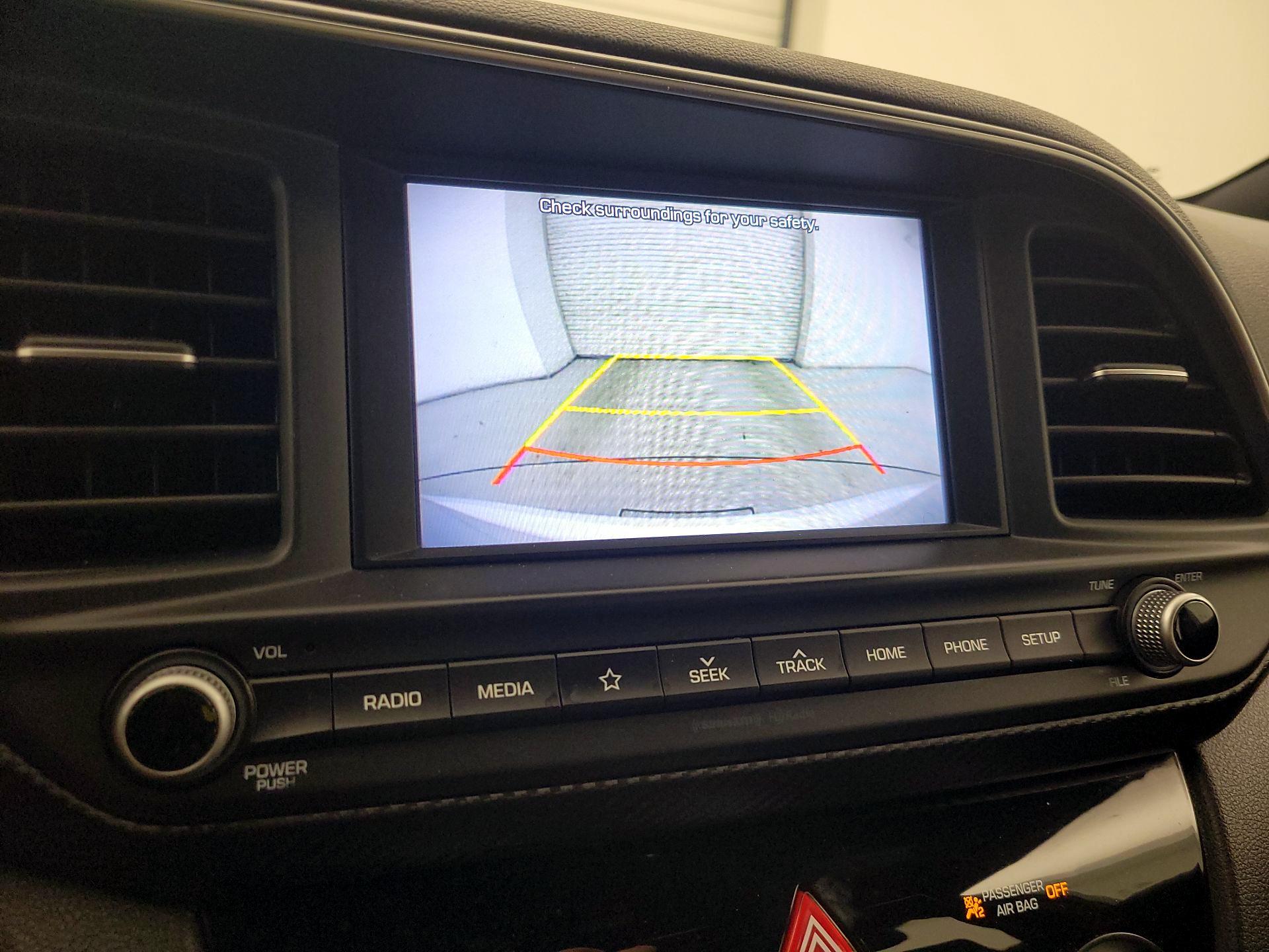 Thumbnail: 2019 Hyundai Elantra - 14