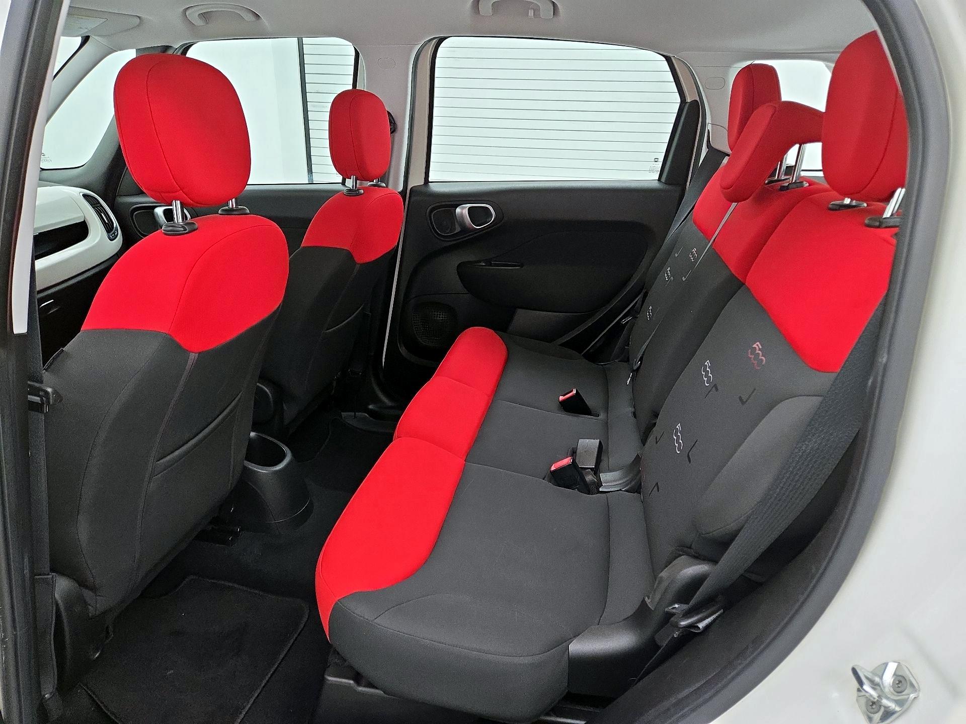 Thumbnail: 2015 Fiat 500L - 16