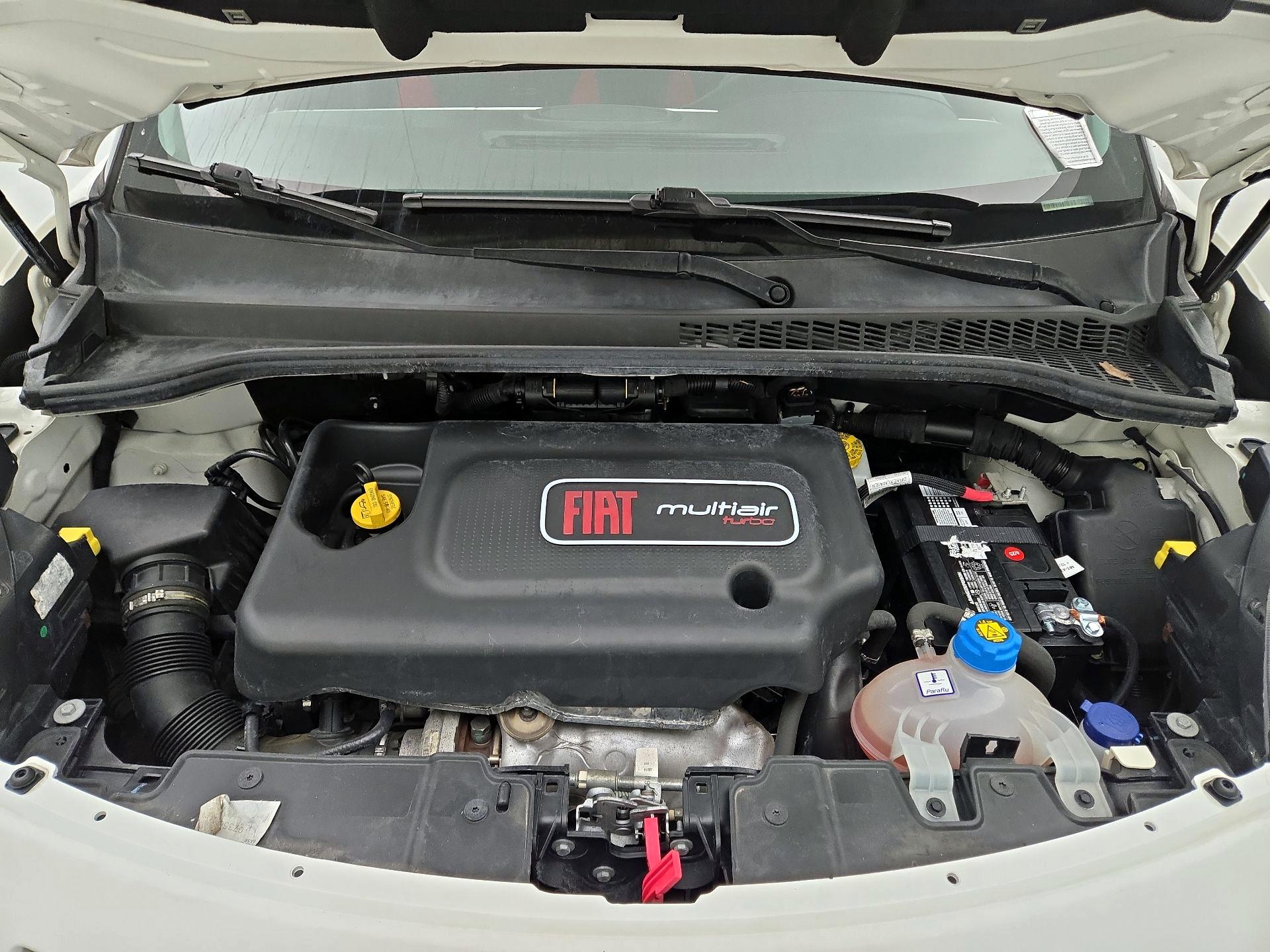 Thumbnail: 2015 Fiat 500L - 18