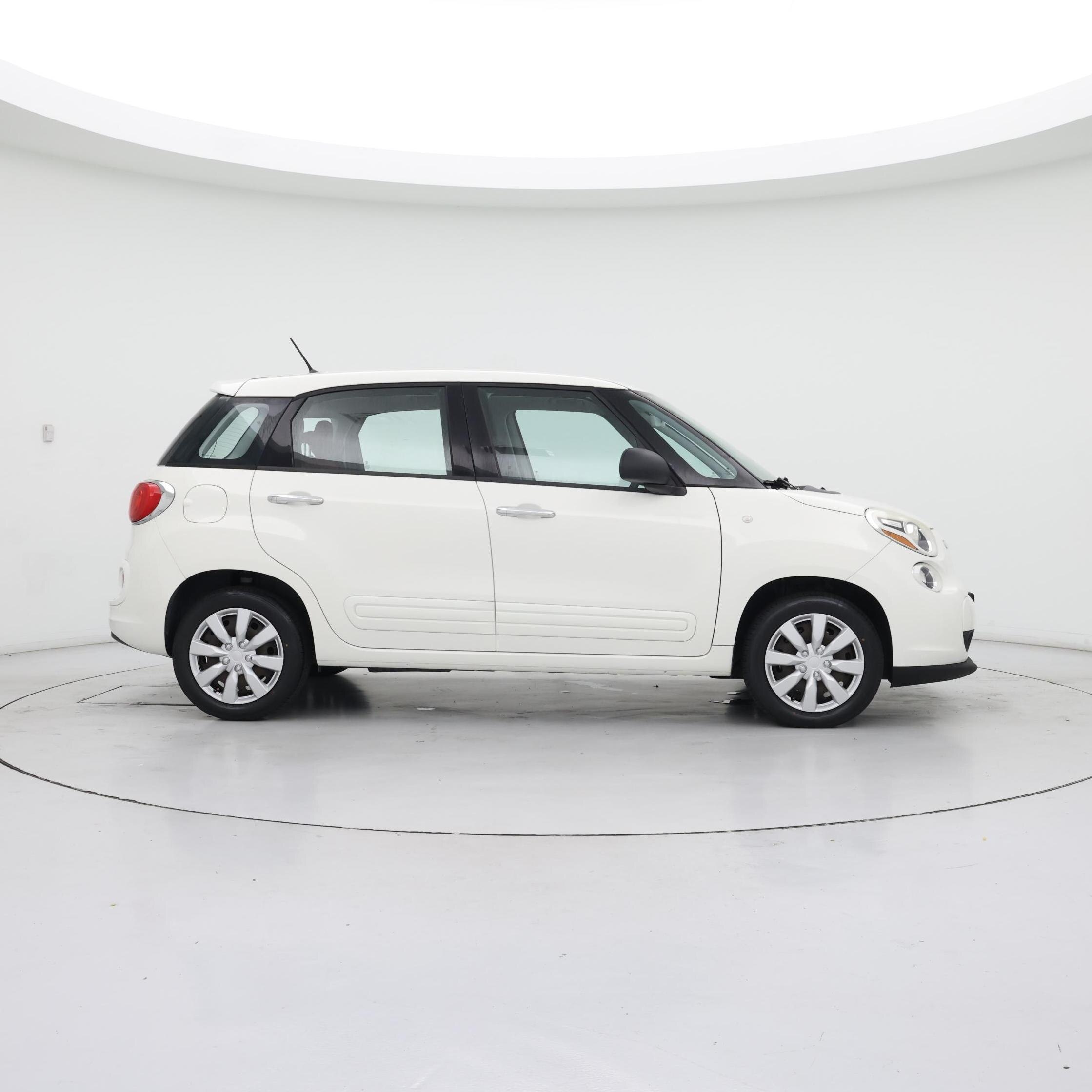Thumbnail: 2015 Fiat 500L - 7