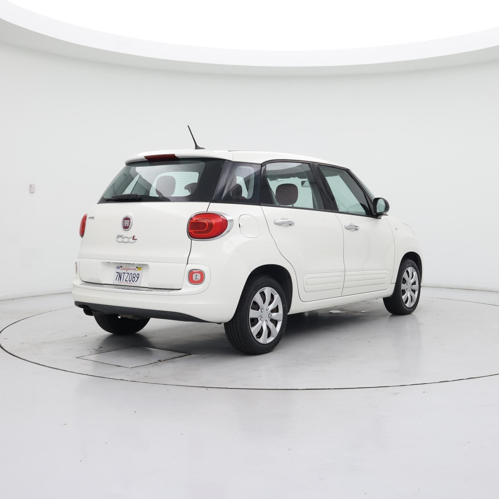 Thumbnail: 2015 Fiat 500L - 8