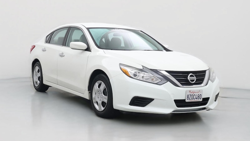 2016 Nissan Altima S Hero Image