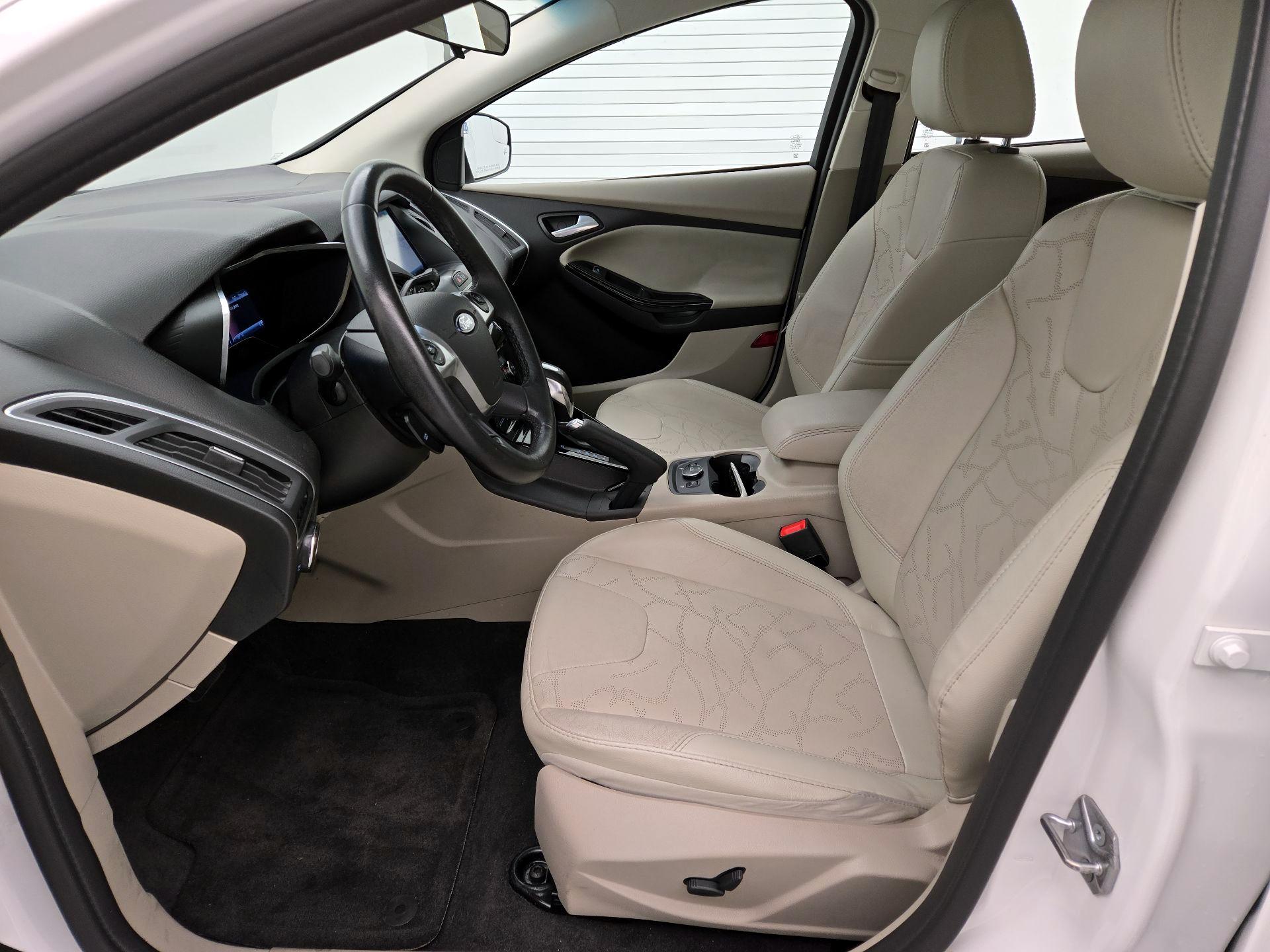 Thumbnail: 2014 Ford Focus - 11
