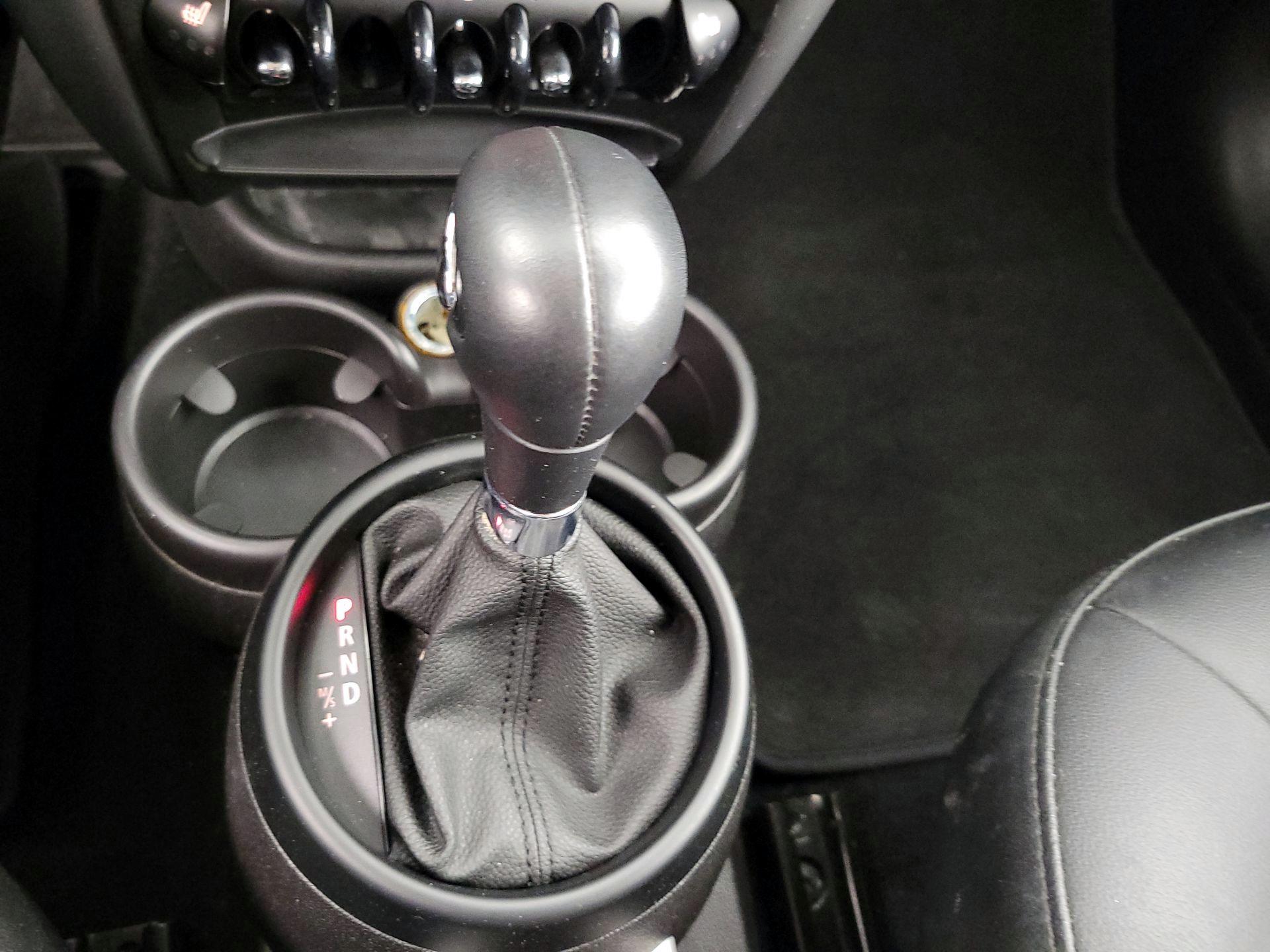 Thumbnail: 2015 MINI Cooper Countryman - 15