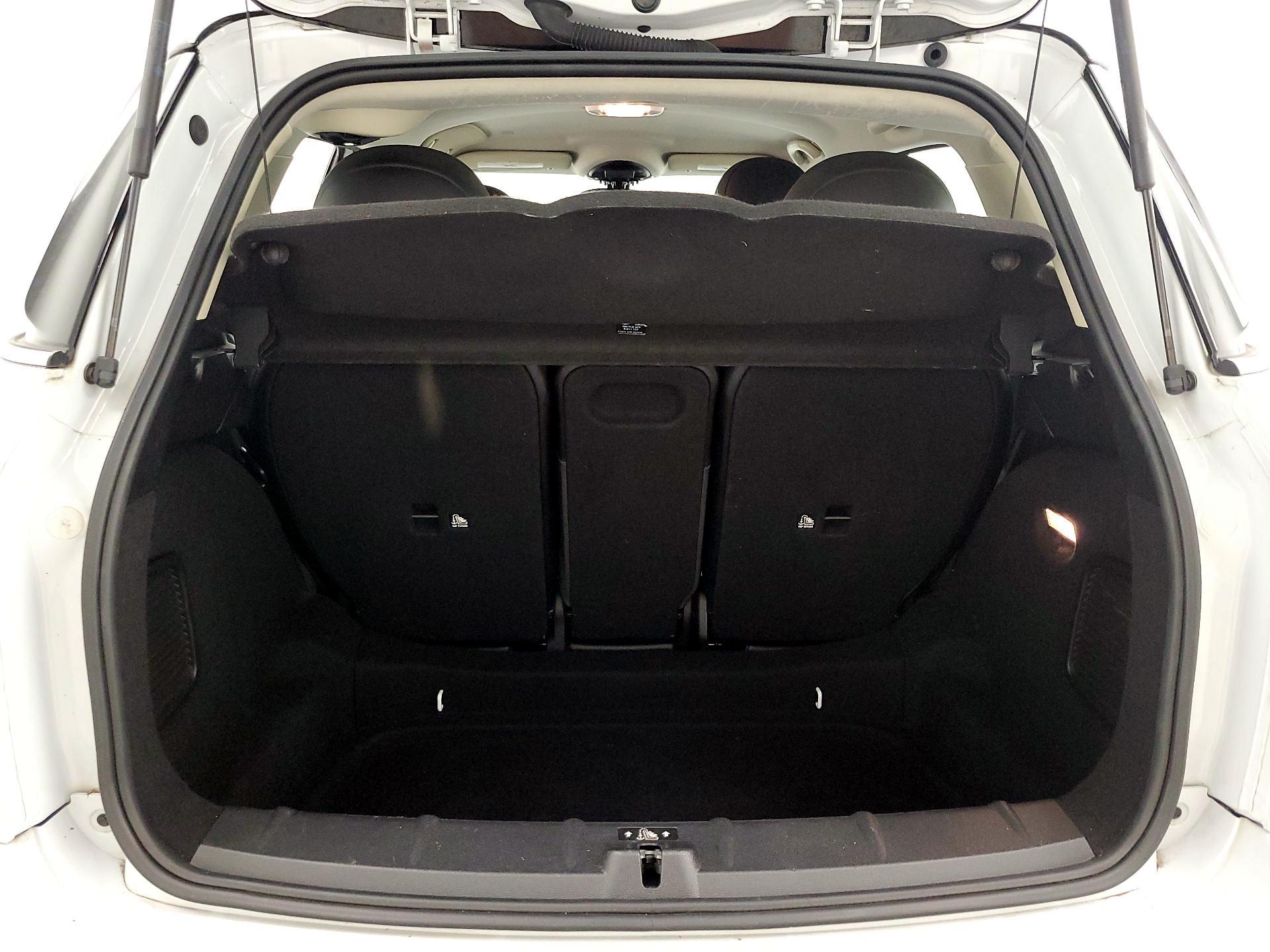 Thumbnail: 2015 MINI Cooper Countryman - 18