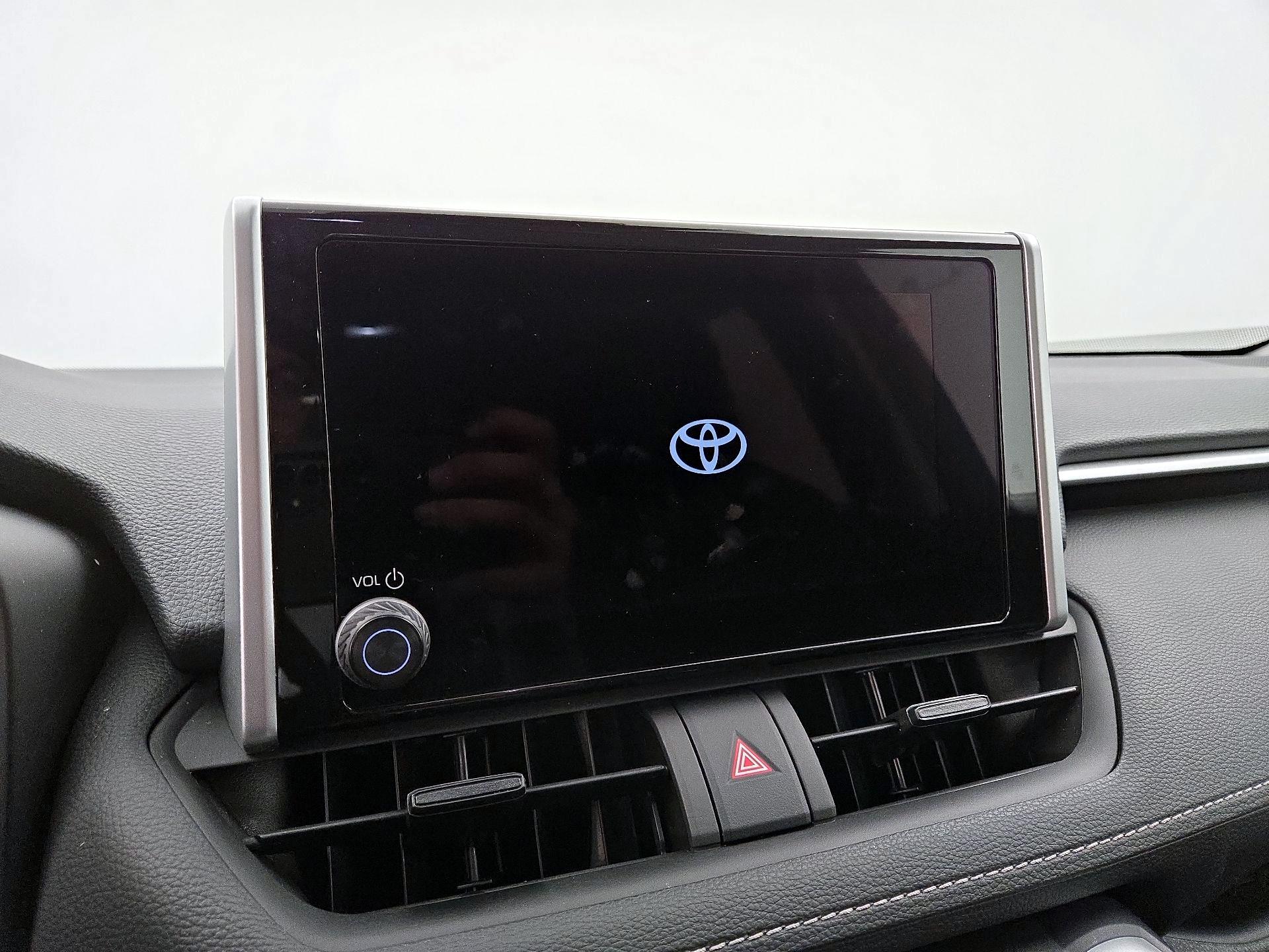 Thumbnail: 2024 Toyota RAV4 - 15