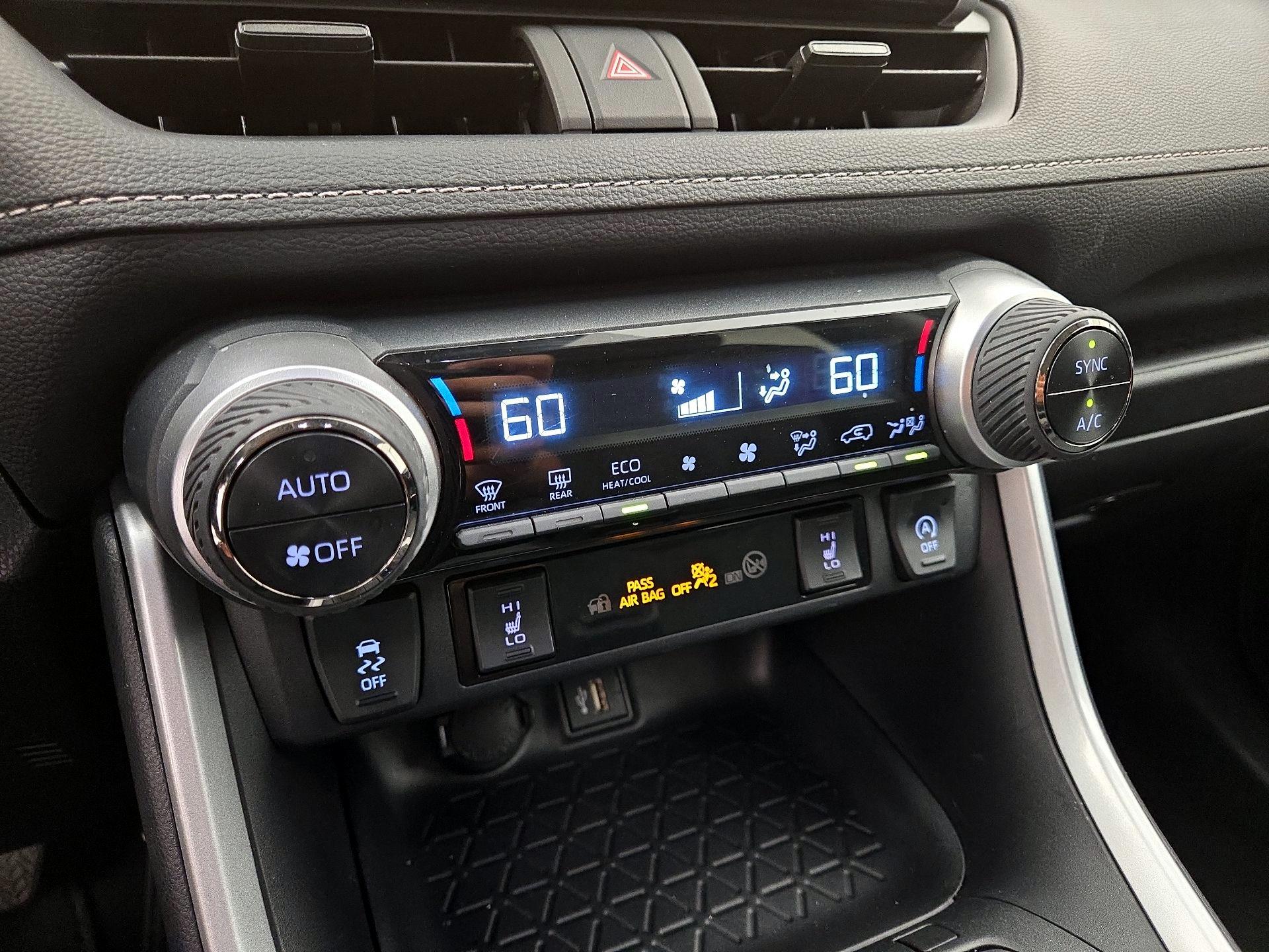 Thumbnail: 2024 Toyota RAV4 - 16