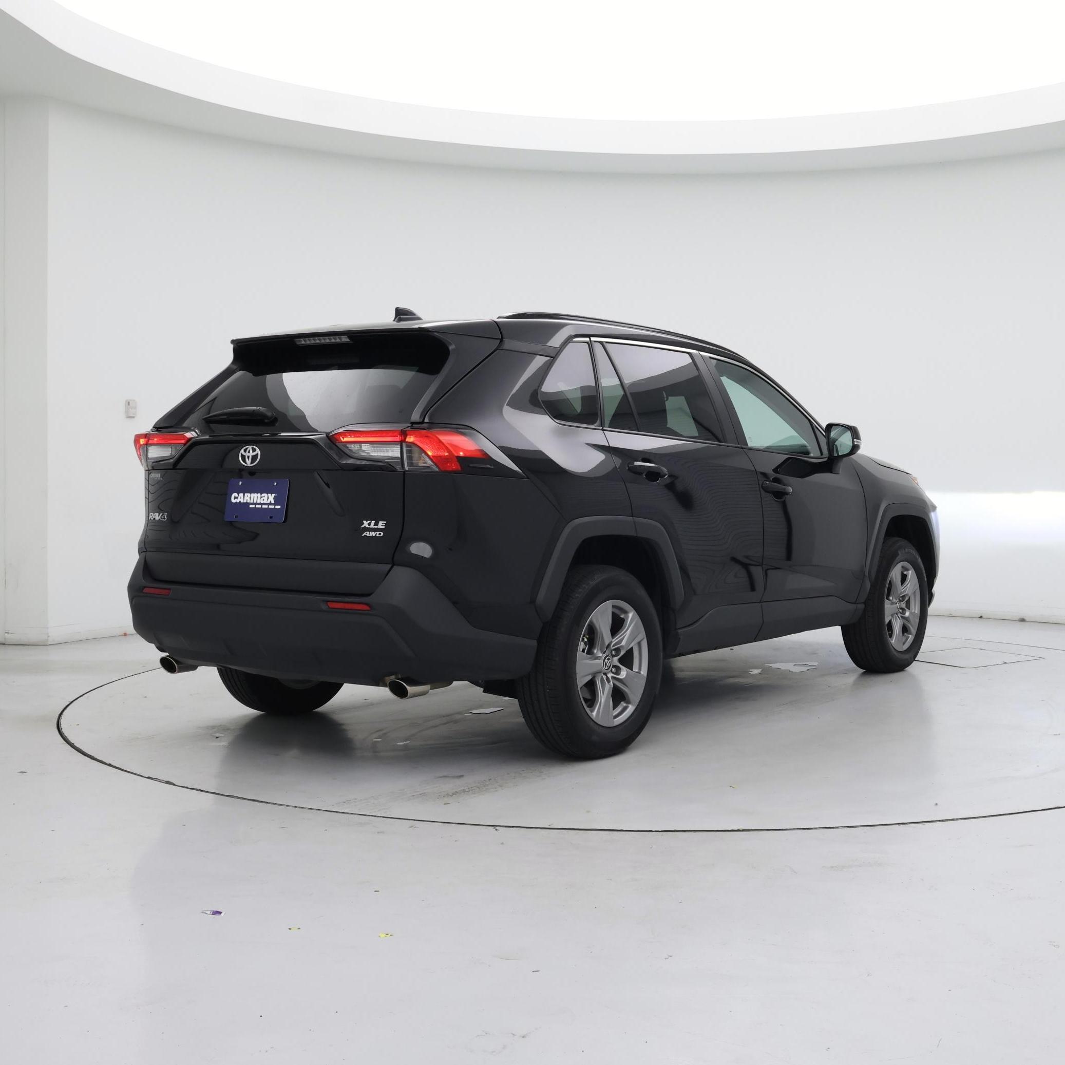 Thumbnail: 2024 Toyota RAV4 - 8