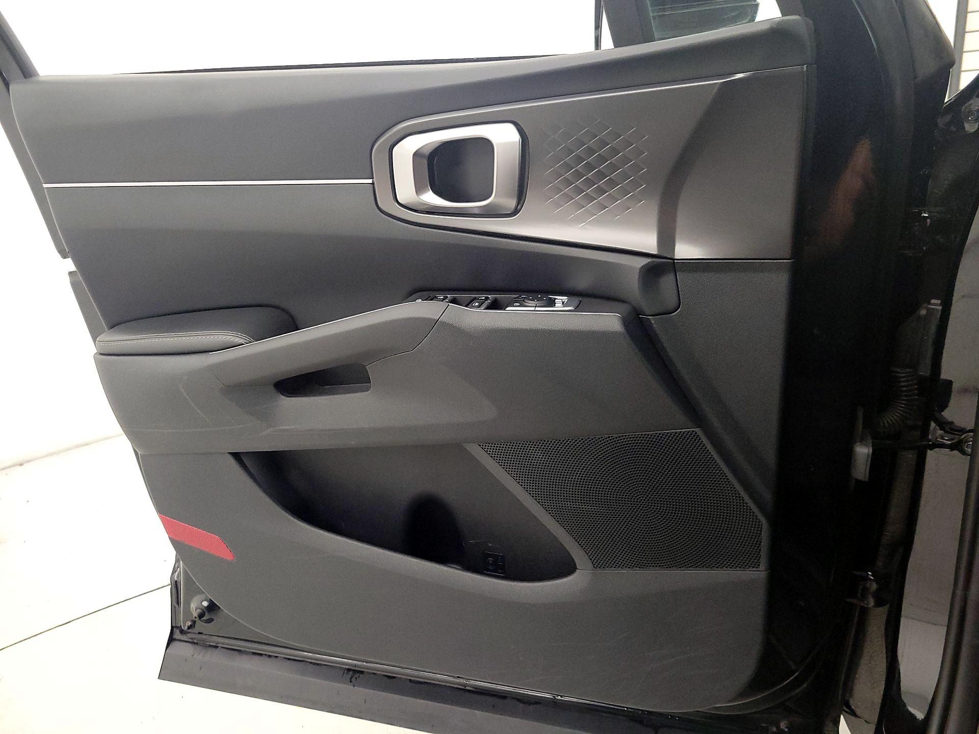 Thumbnail: 2024 Kia Sorento - 12