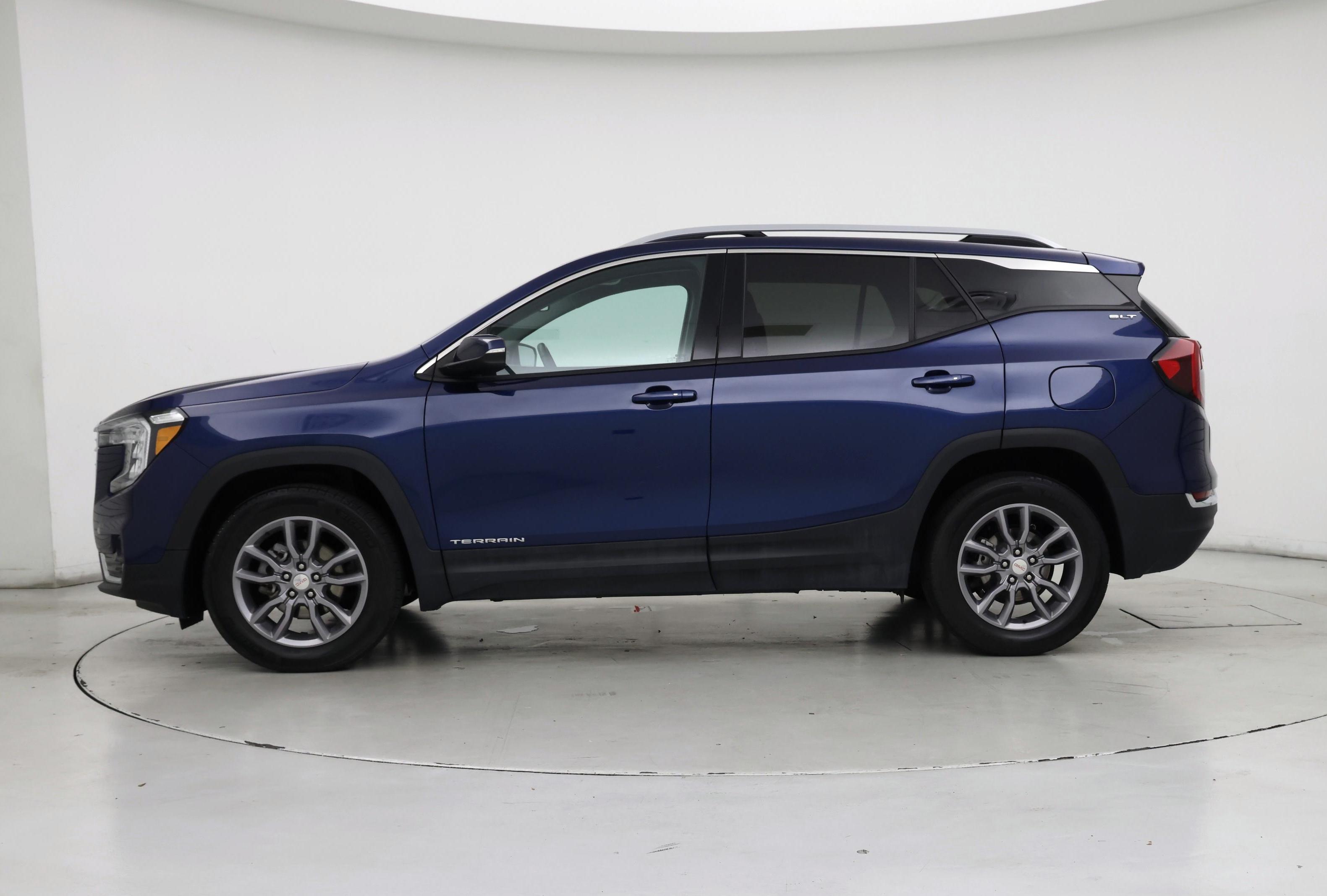 Thumbnail: 2023 GMC Terrain - 3
