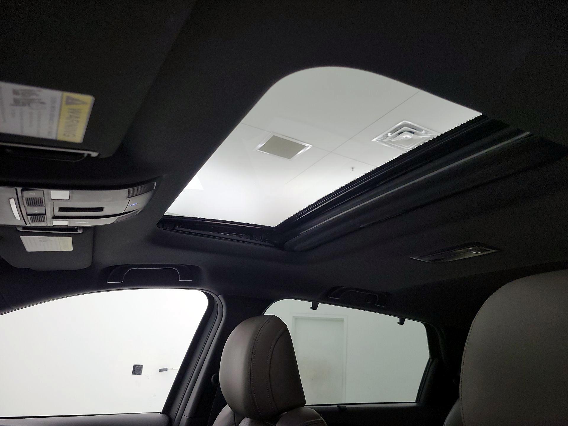 Thumbnail: 2022 Mazda CX-9 - 16