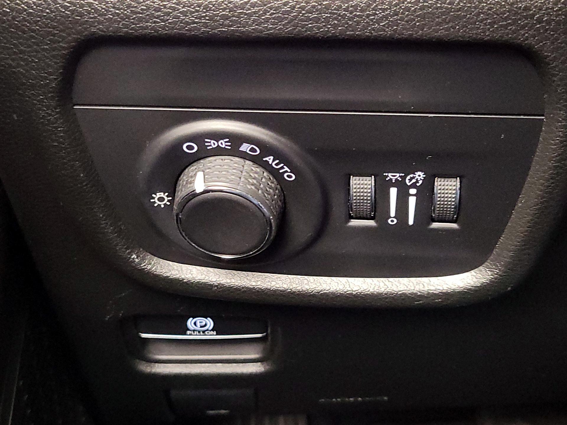 Thumbnail: 2023 Jeep Grand Cherokee - 13