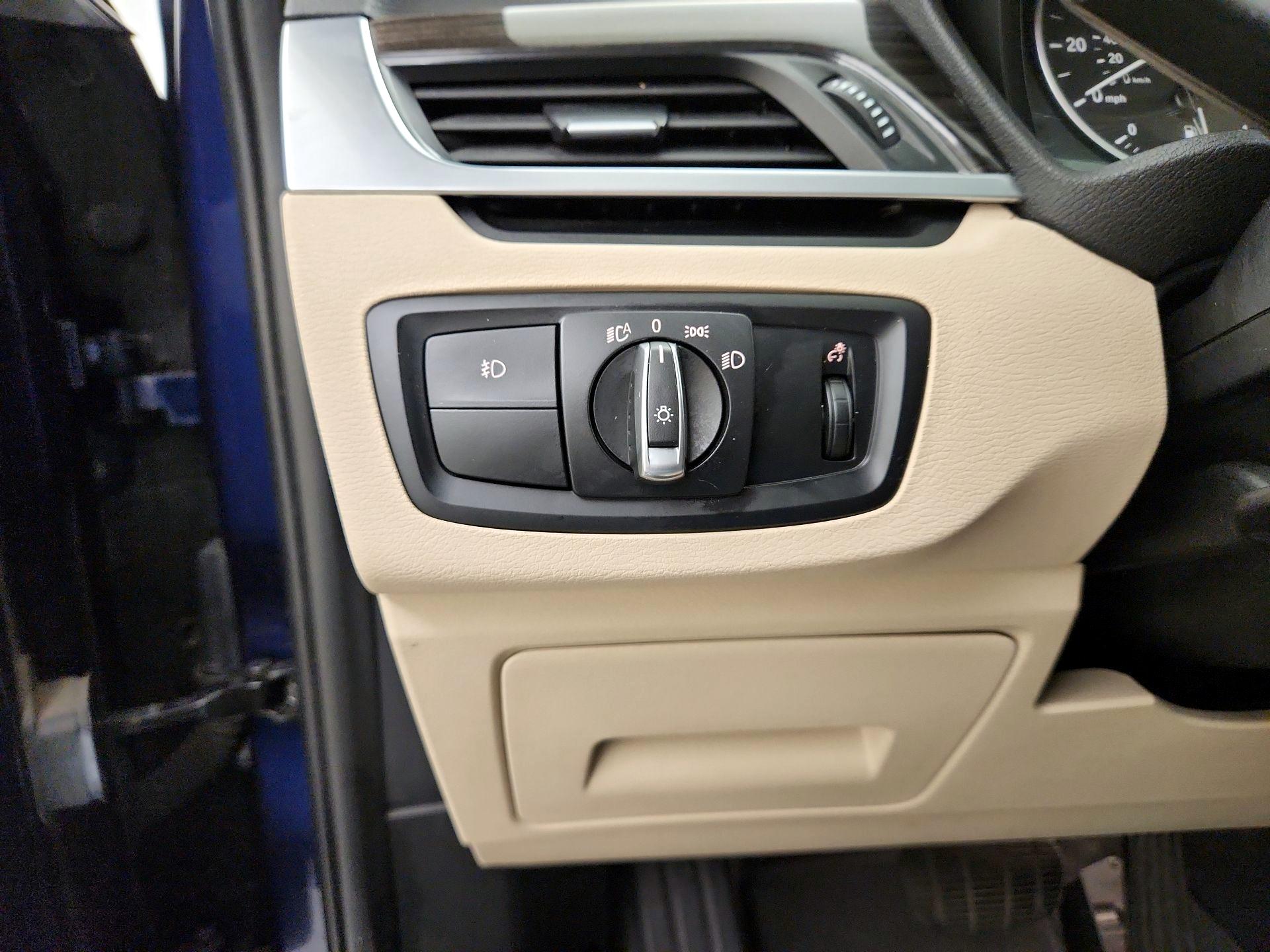 Thumbnail: 2018 BMW X1 - 13
