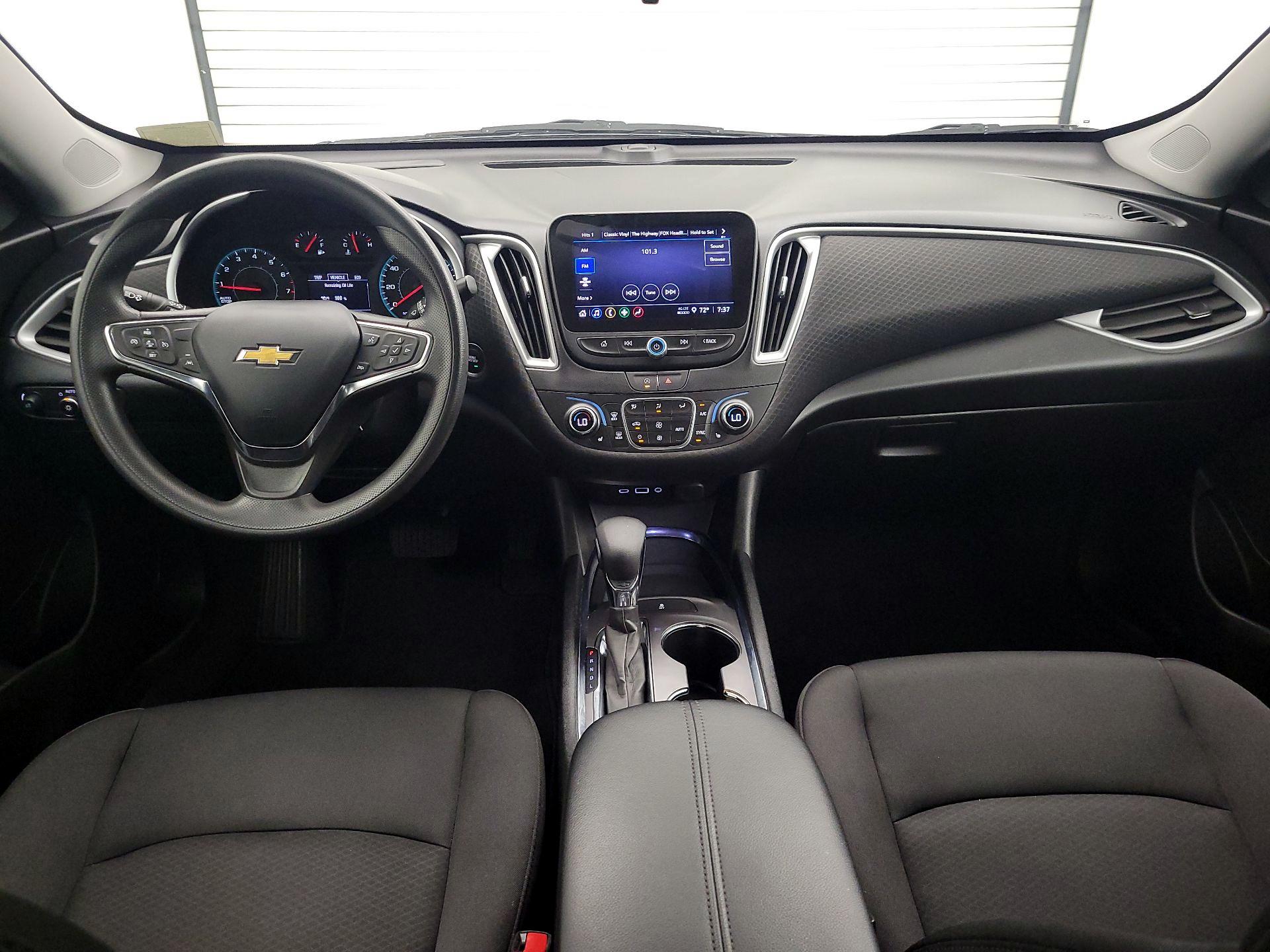 Thumbnail: 2023 Chevrolet Malibu - 9