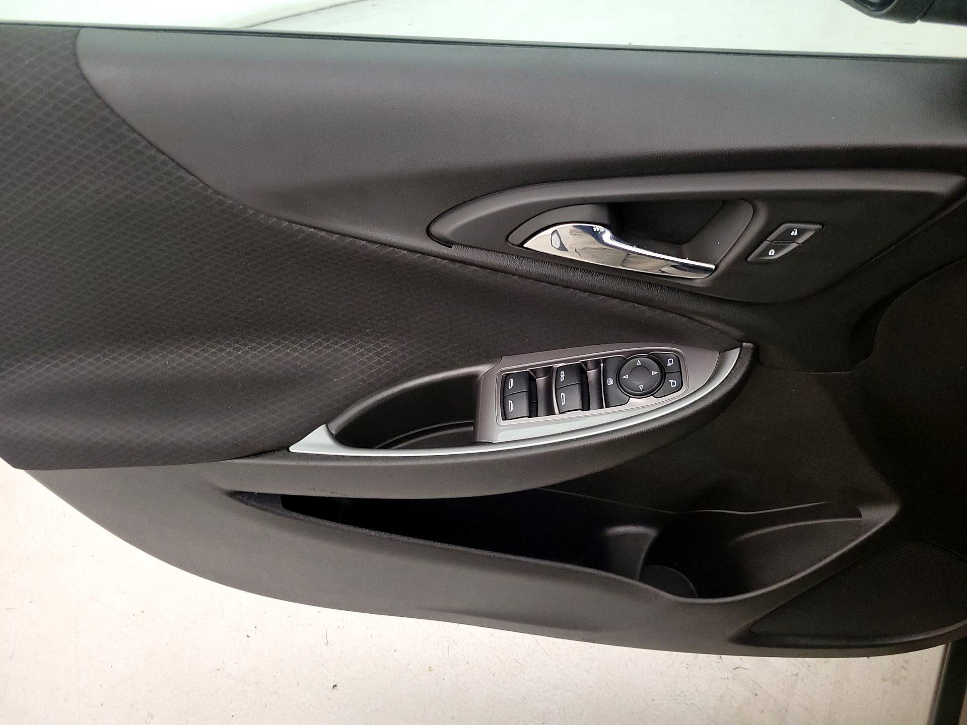 Thumbnail: 2023 Chevrolet Malibu - 12