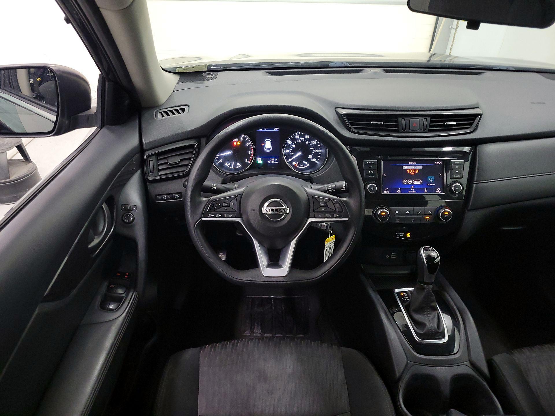 Thumbnail: 2020 Nissan Rogue - 10