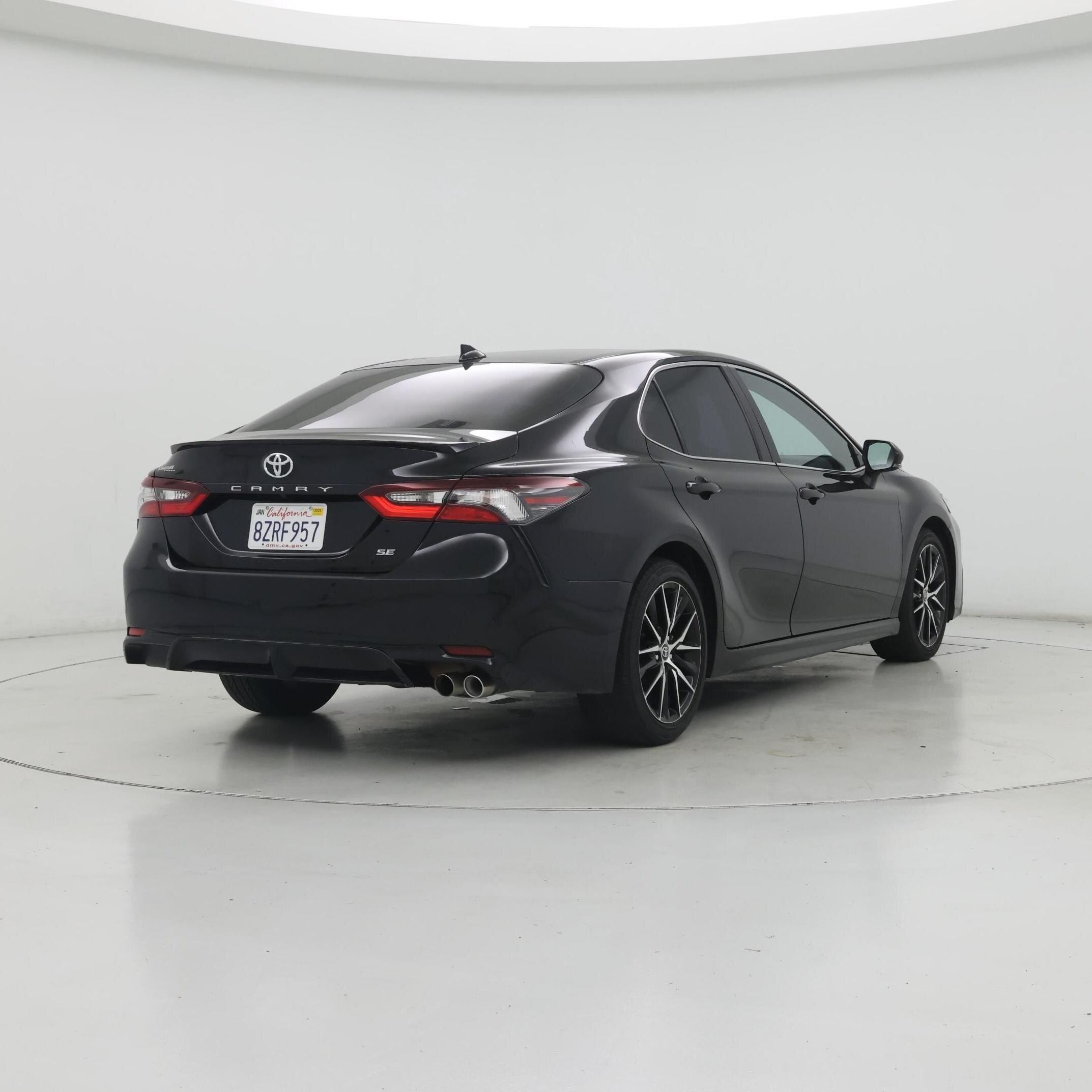 Thumbnail: 2022 Toyota Camry - 8