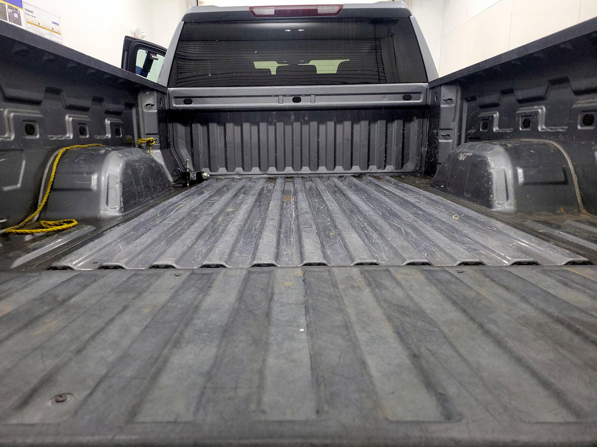 Thumbnail: 2020 Chevrolet Silverado 1500 - 20