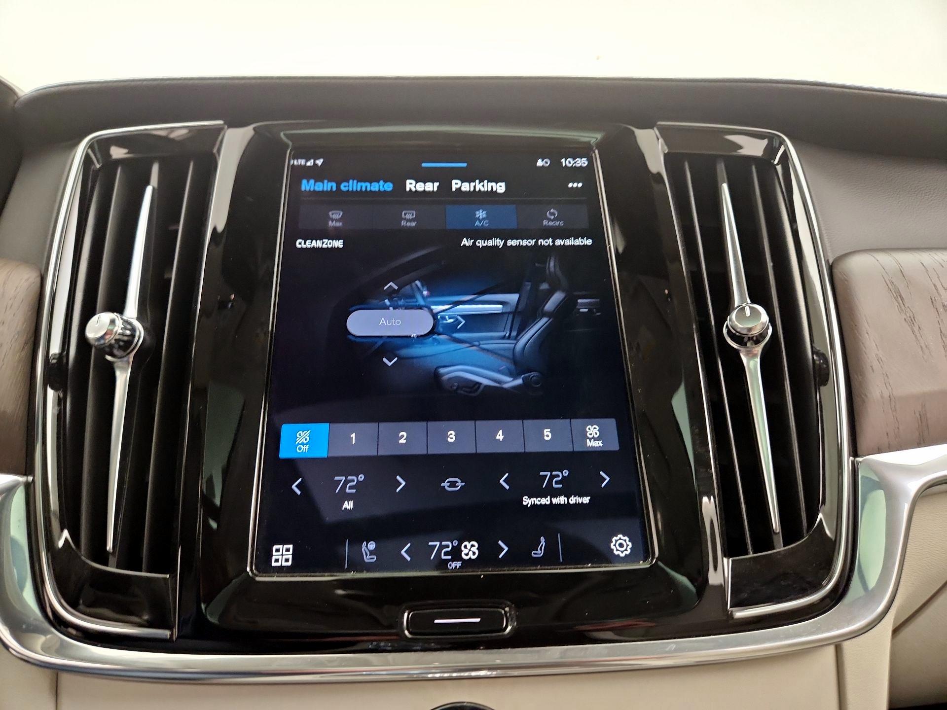 Thumbnail: 2022 Volvo S90 - 17
