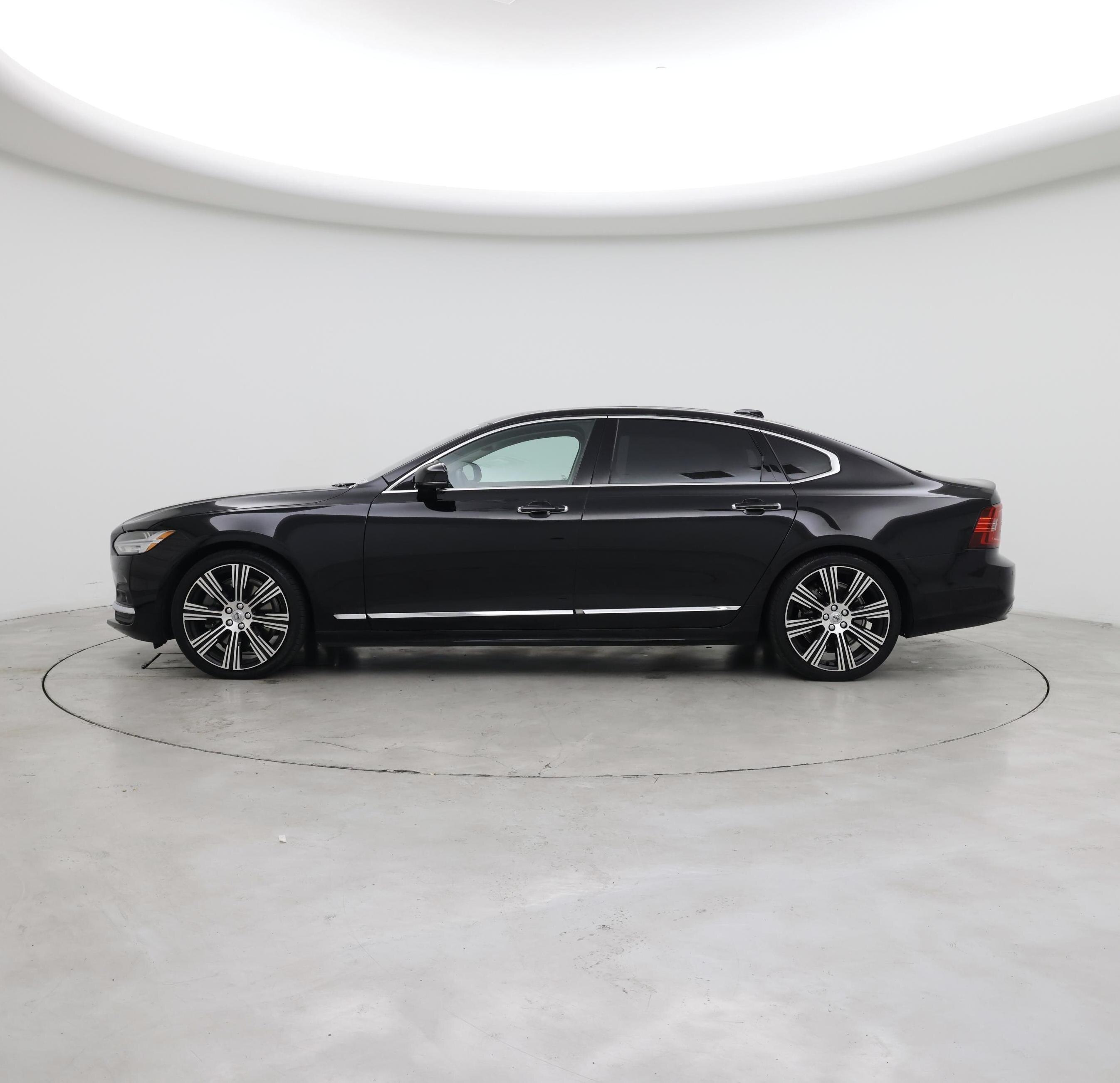 Thumbnail: 2022 Volvo S90 - 3