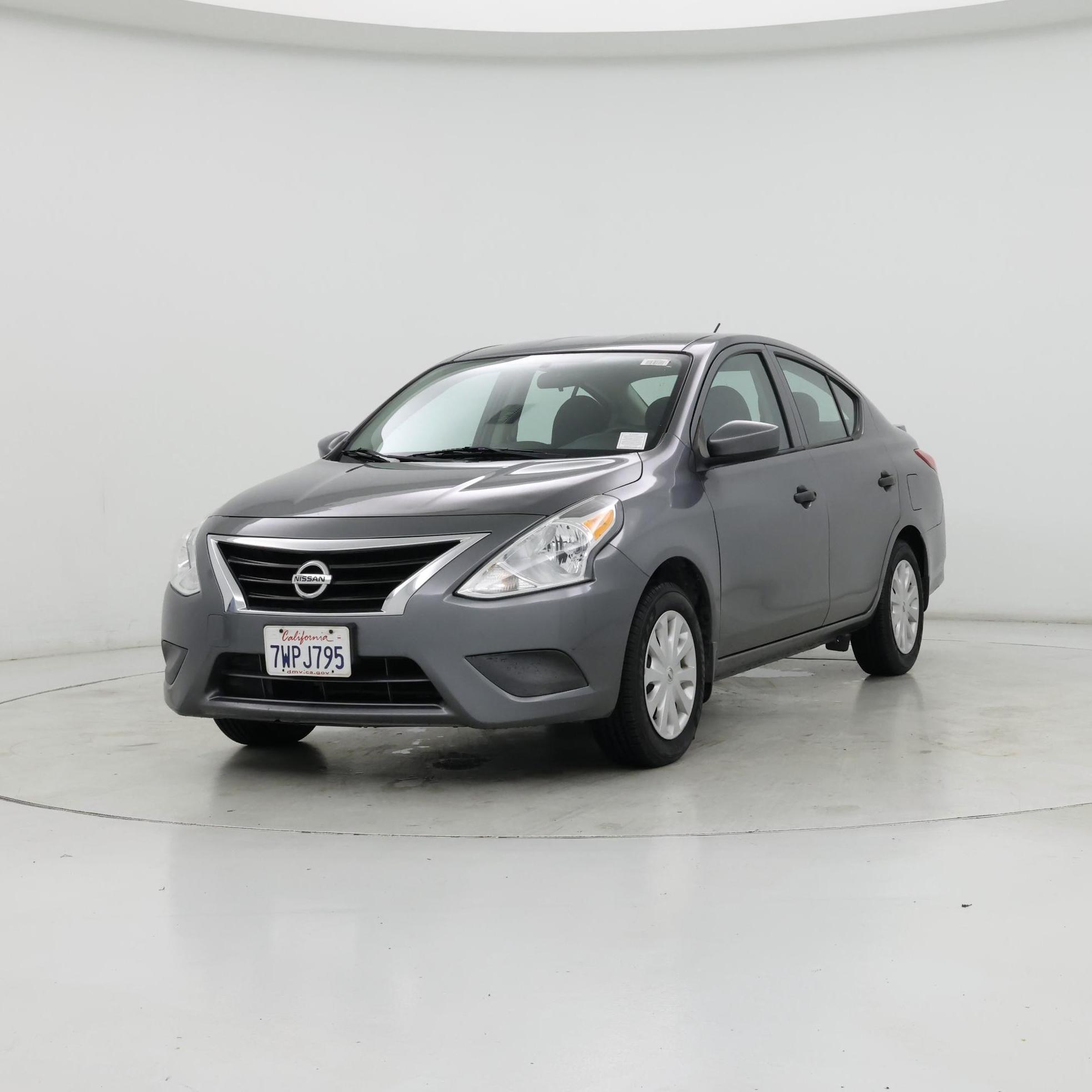 Thumbnail: 2017 Nissan Versa - 4
