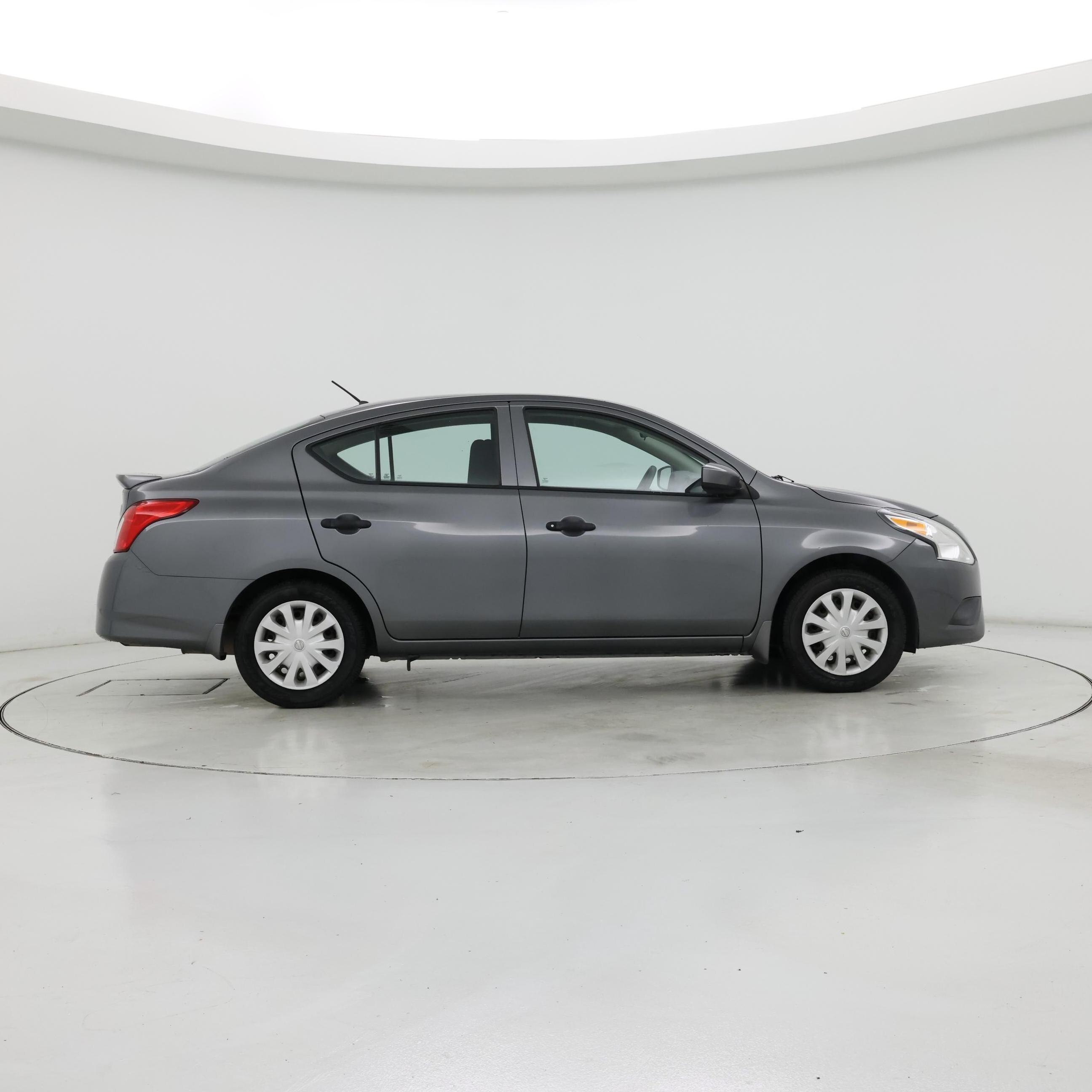 Thumbnail: 2017 Nissan Versa - 7