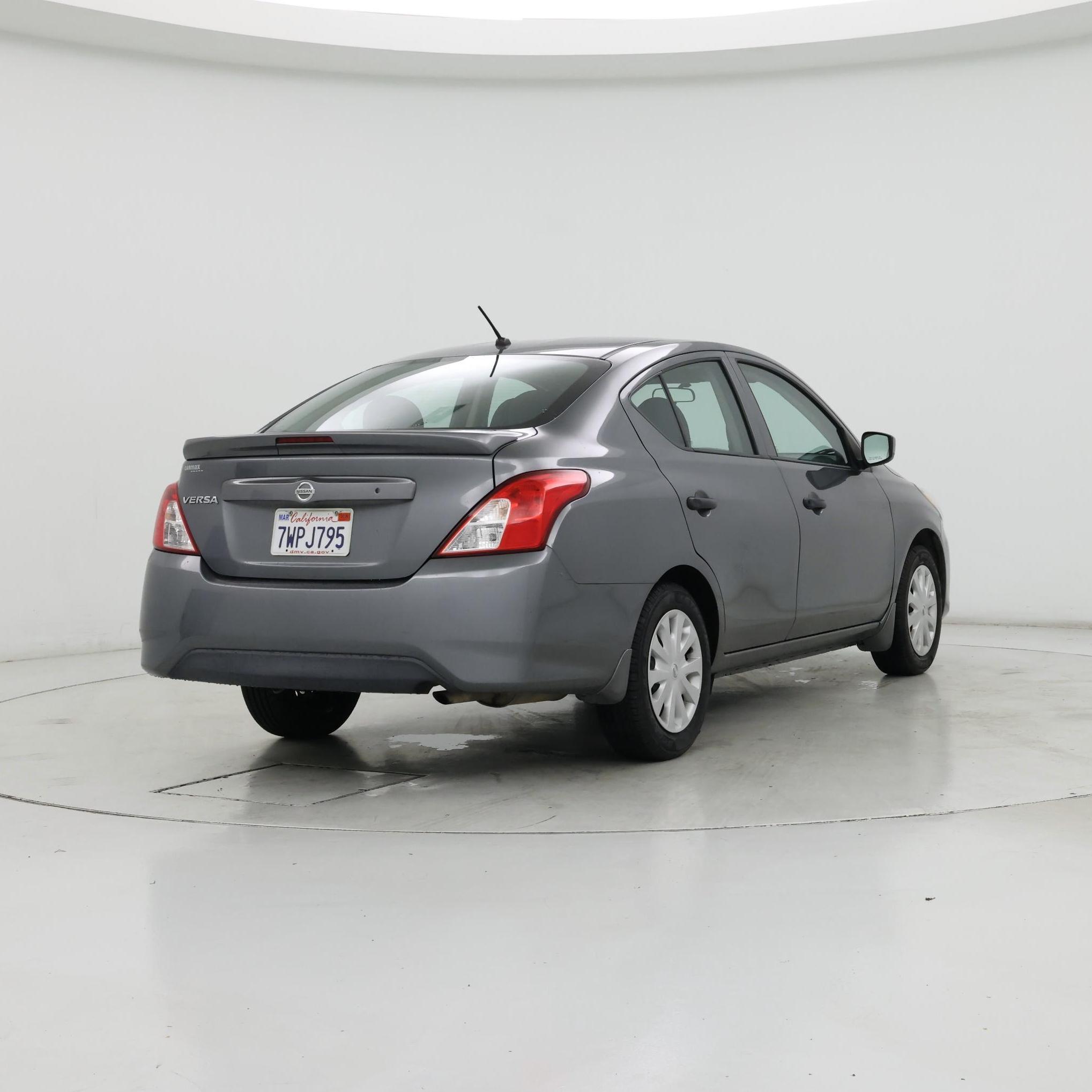 Thumbnail: 2017 Nissan Versa - 8