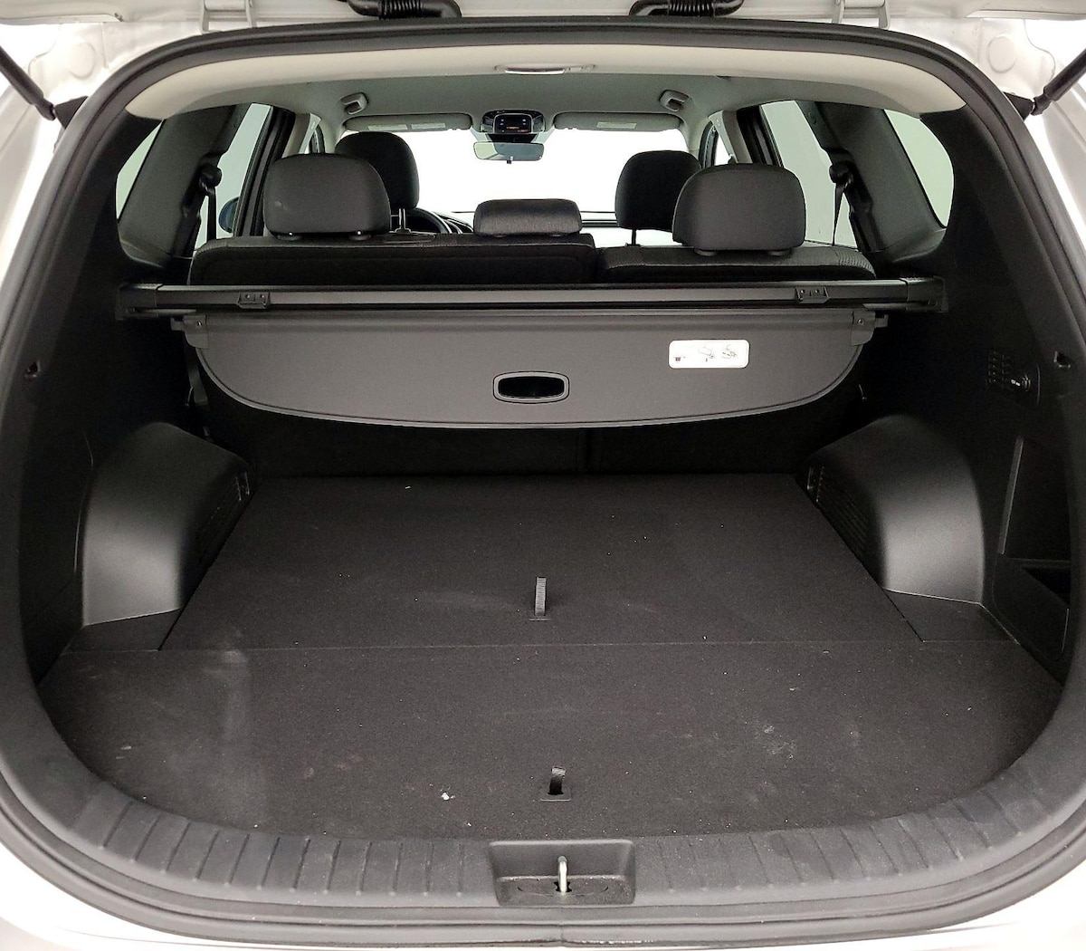 Trunk/Cargo (Seats Up)