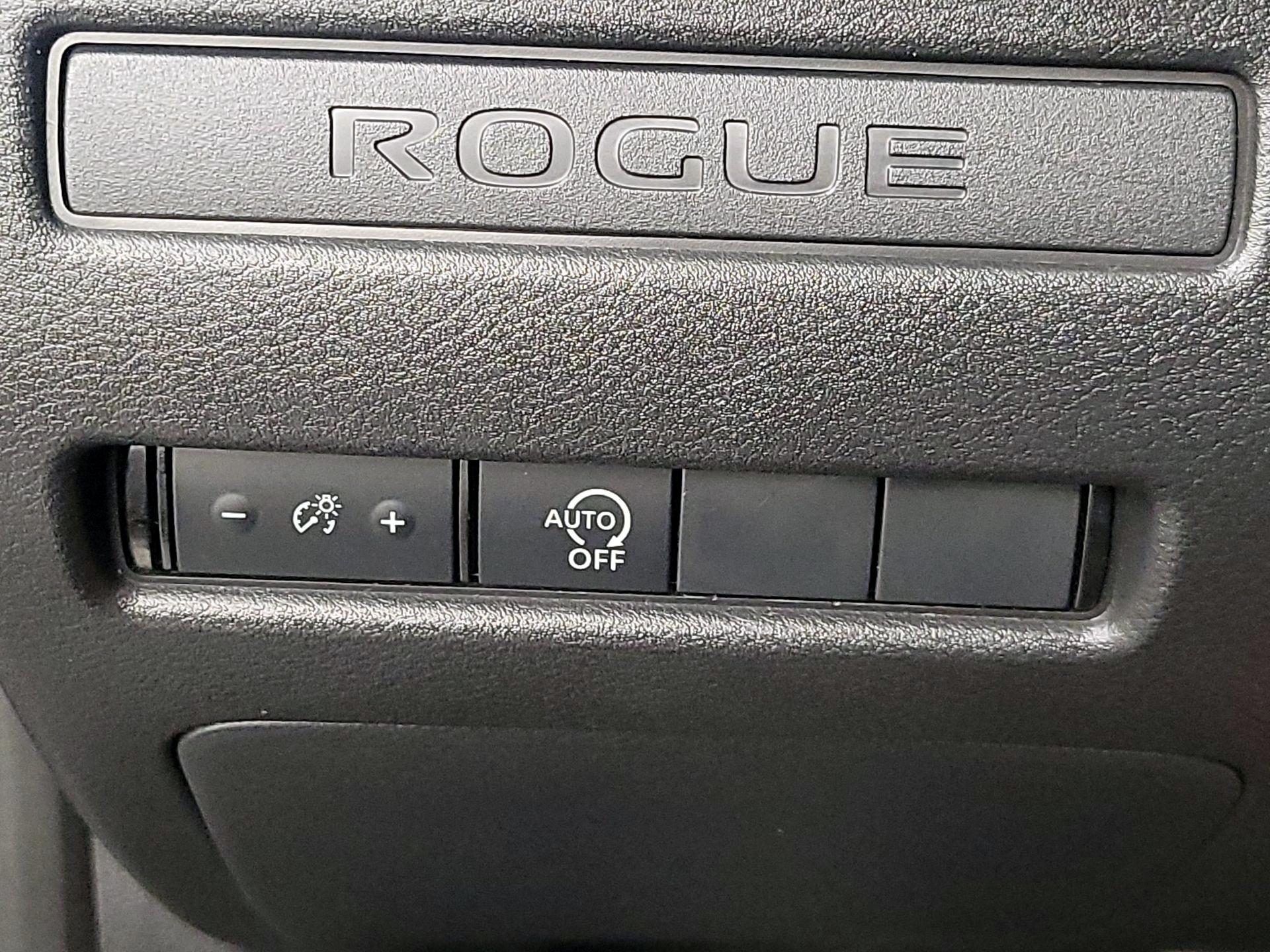 Thumbnail: 2023 Nissan Rogue - 13