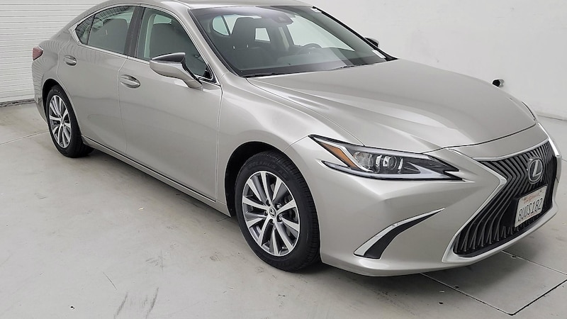 2021 Lexus ES 350 Hero Image