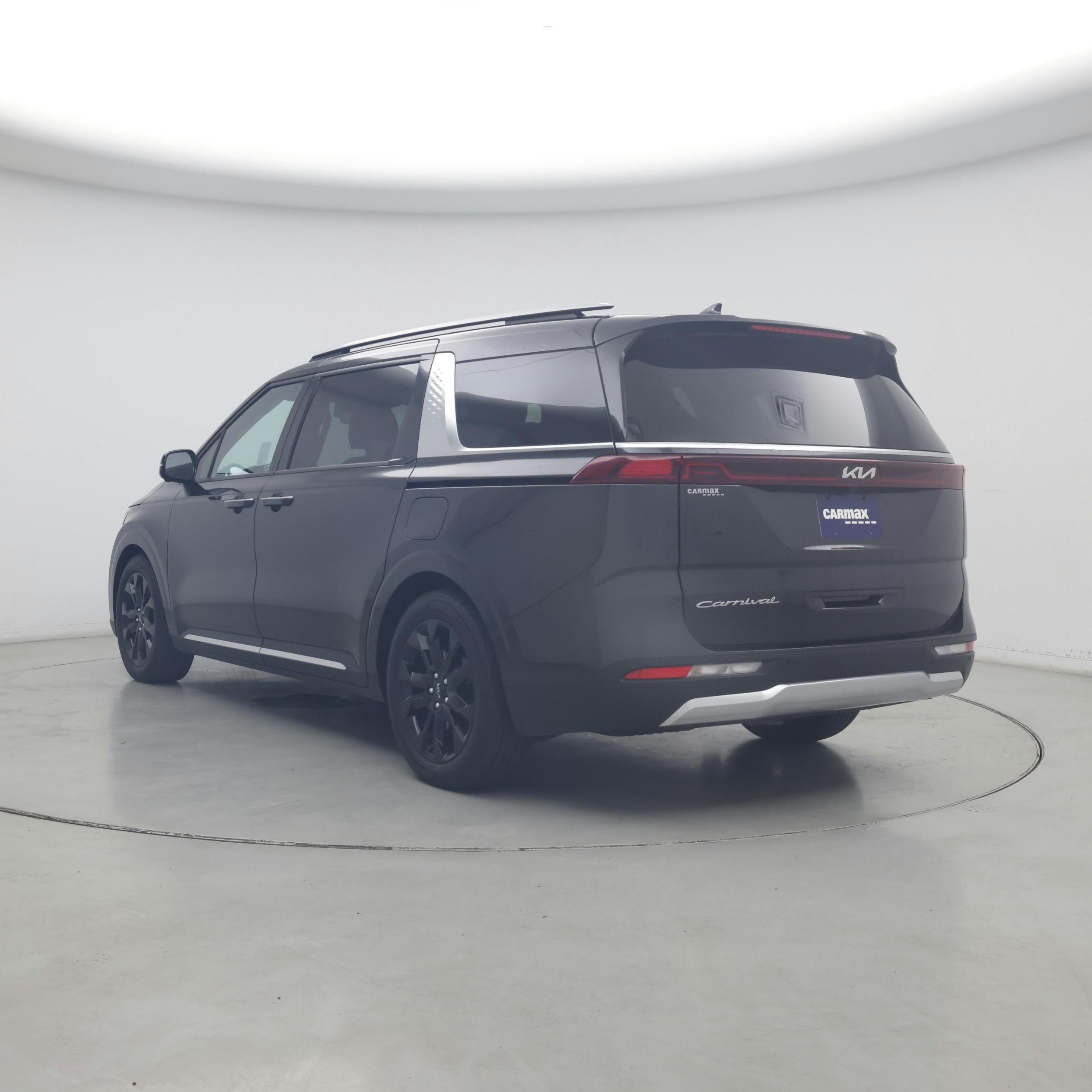 Thumbnail: 2022 Kia Carnival - 2
