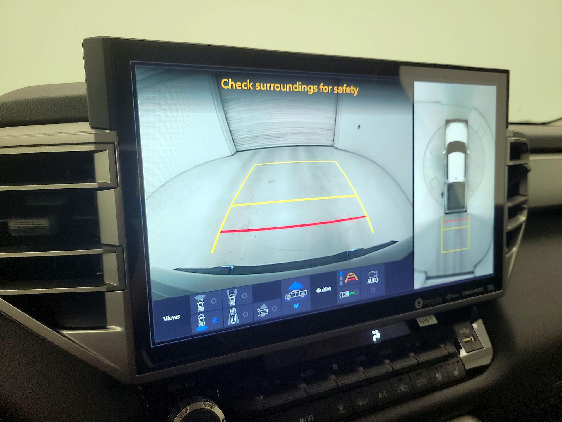 Thumbnail: 2023 Toyota Tundra - 14