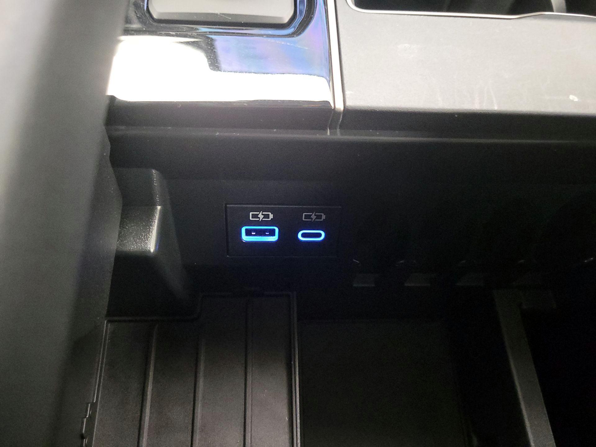 Thumbnail: 2023 Toyota Tundra - 18