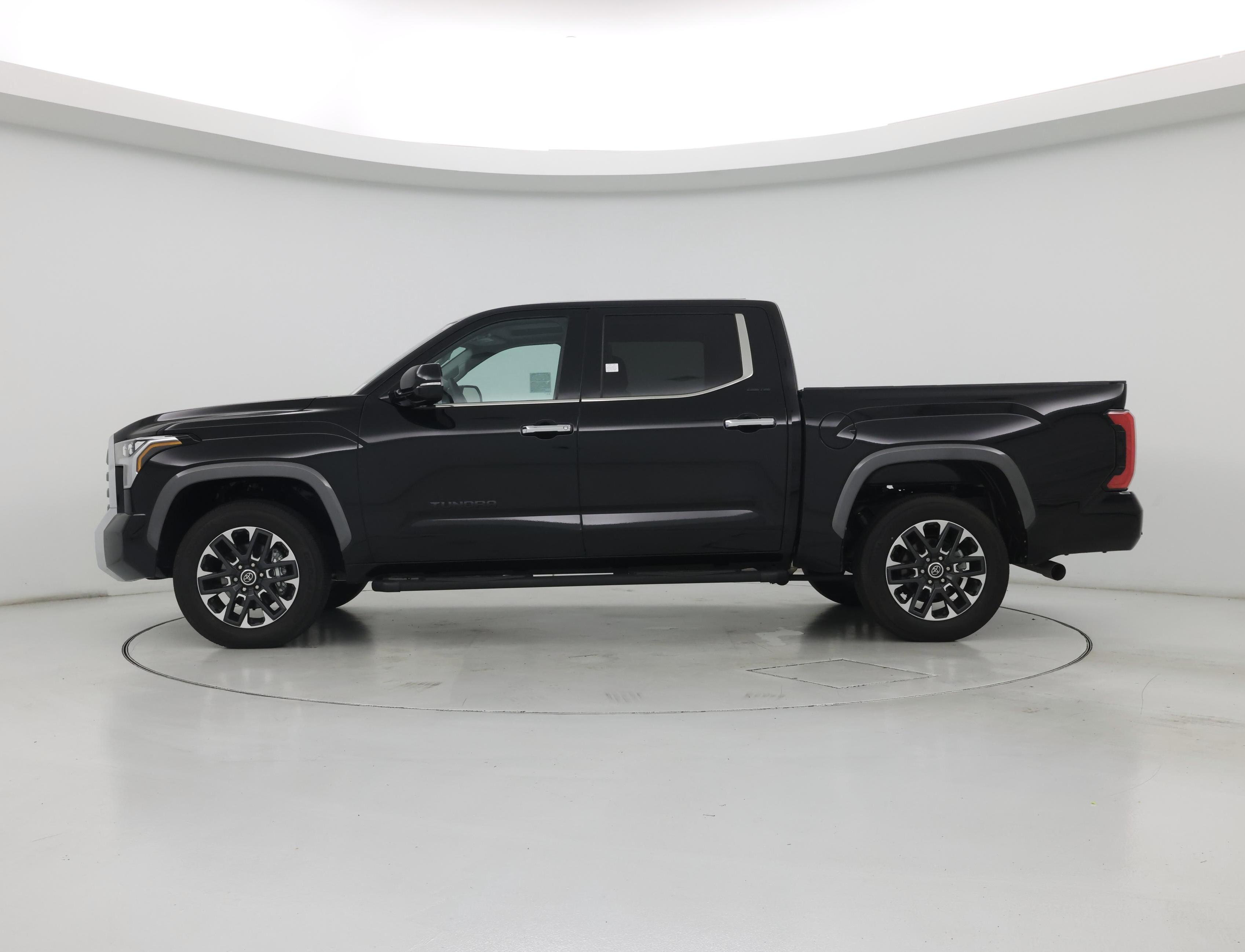 Thumbnail: 2023 Toyota Tundra - 3