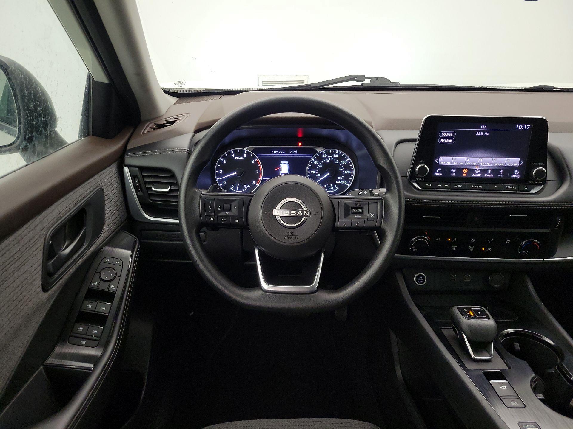 Thumbnail: 2022 Nissan Rogue - 10