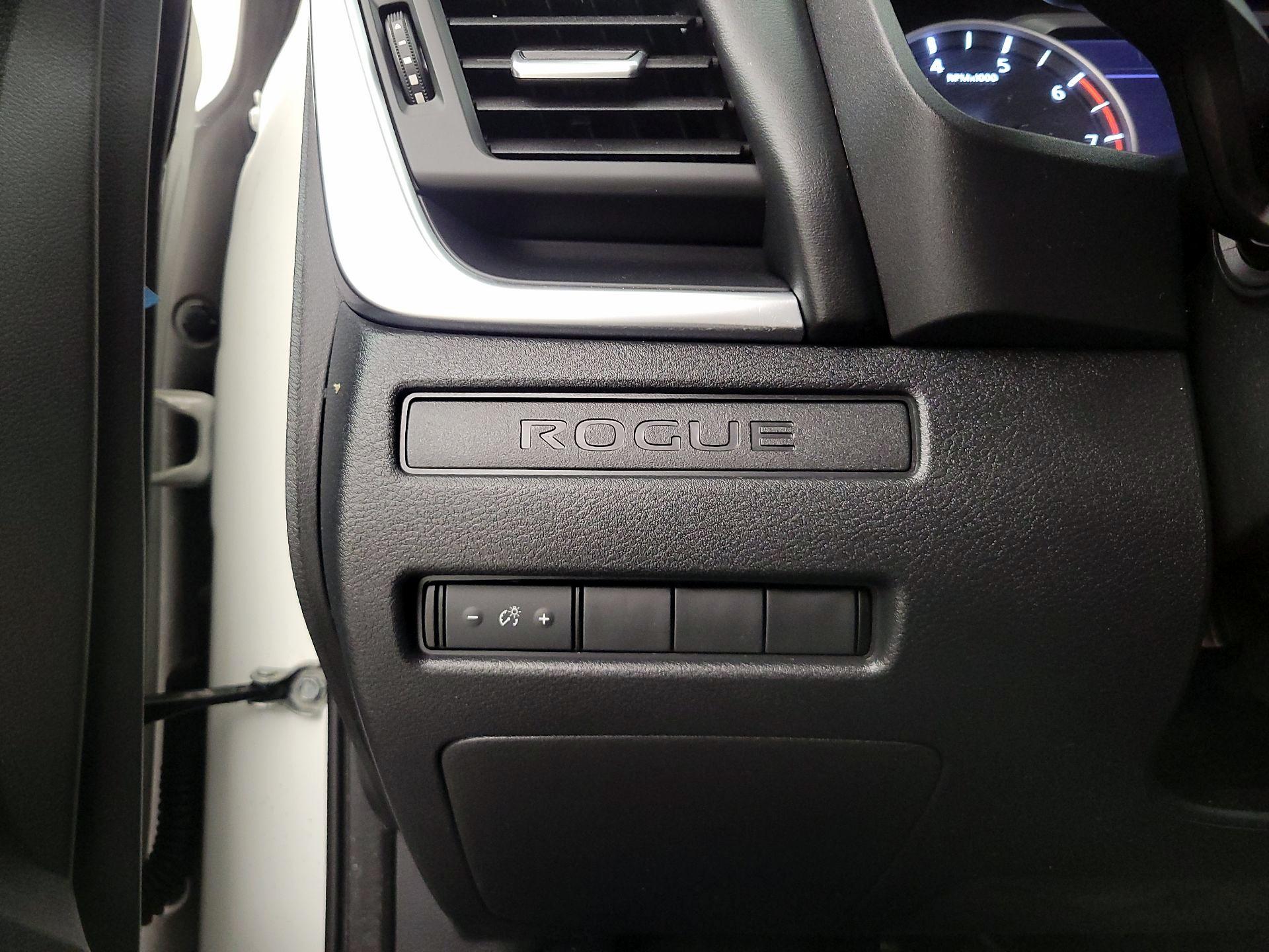 Thumbnail: 2022 Nissan Rogue - 13