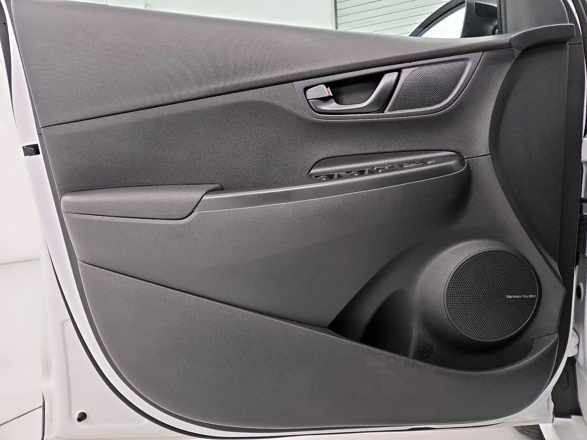 Thumbnail: 2022 Hyundai Kona - 10