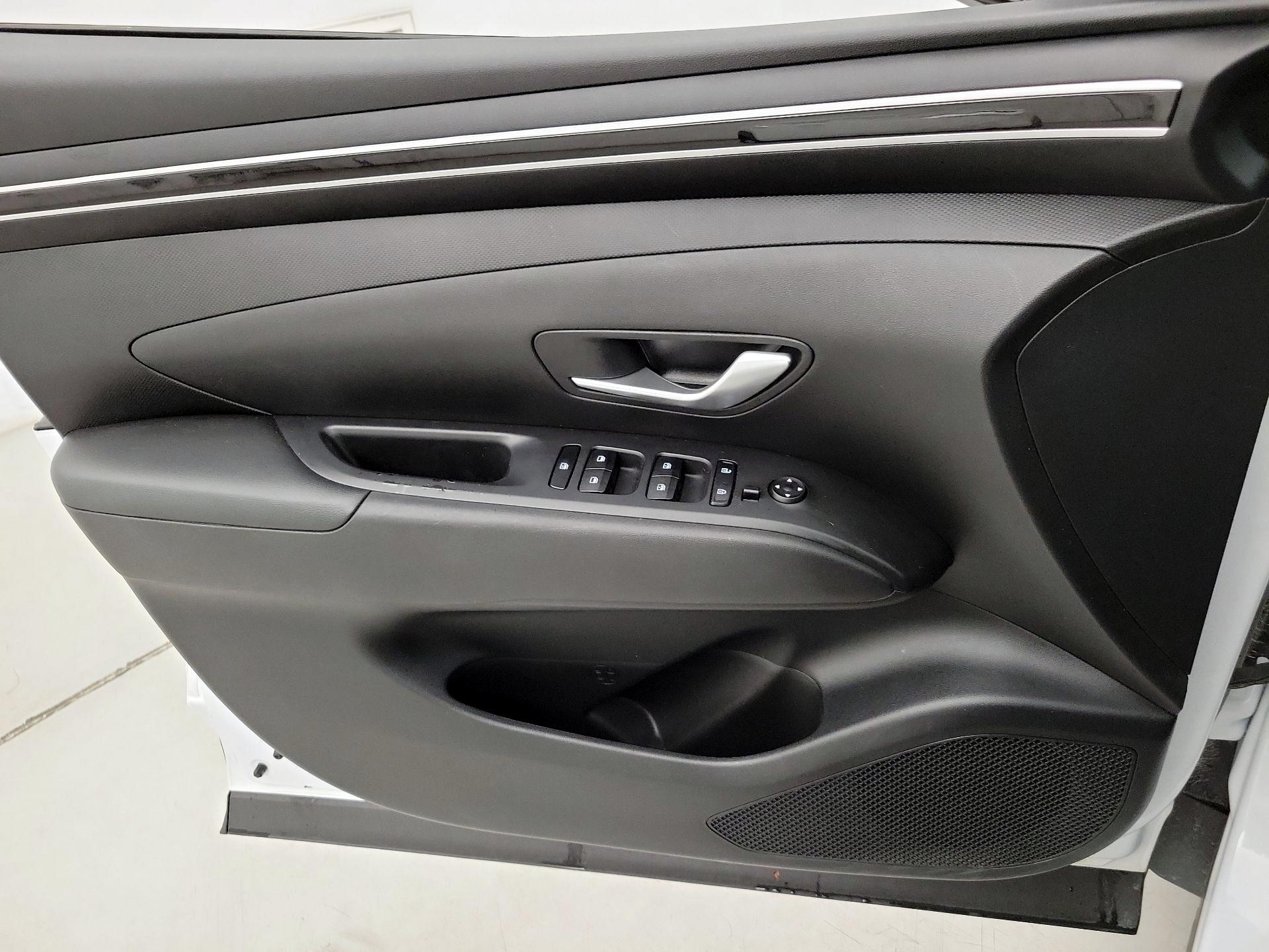 Thumbnail: 2022 Hyundai Tucson - 12