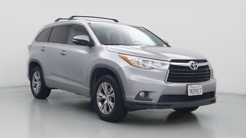 2015 Toyota Highlander XLE Hero Image
