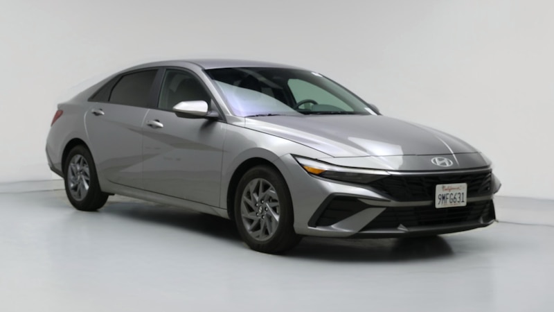 2024 Hyundai Elantra SEL Hero Image