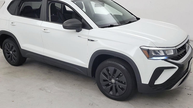 2022 Volkswagen Taos S Hero Image